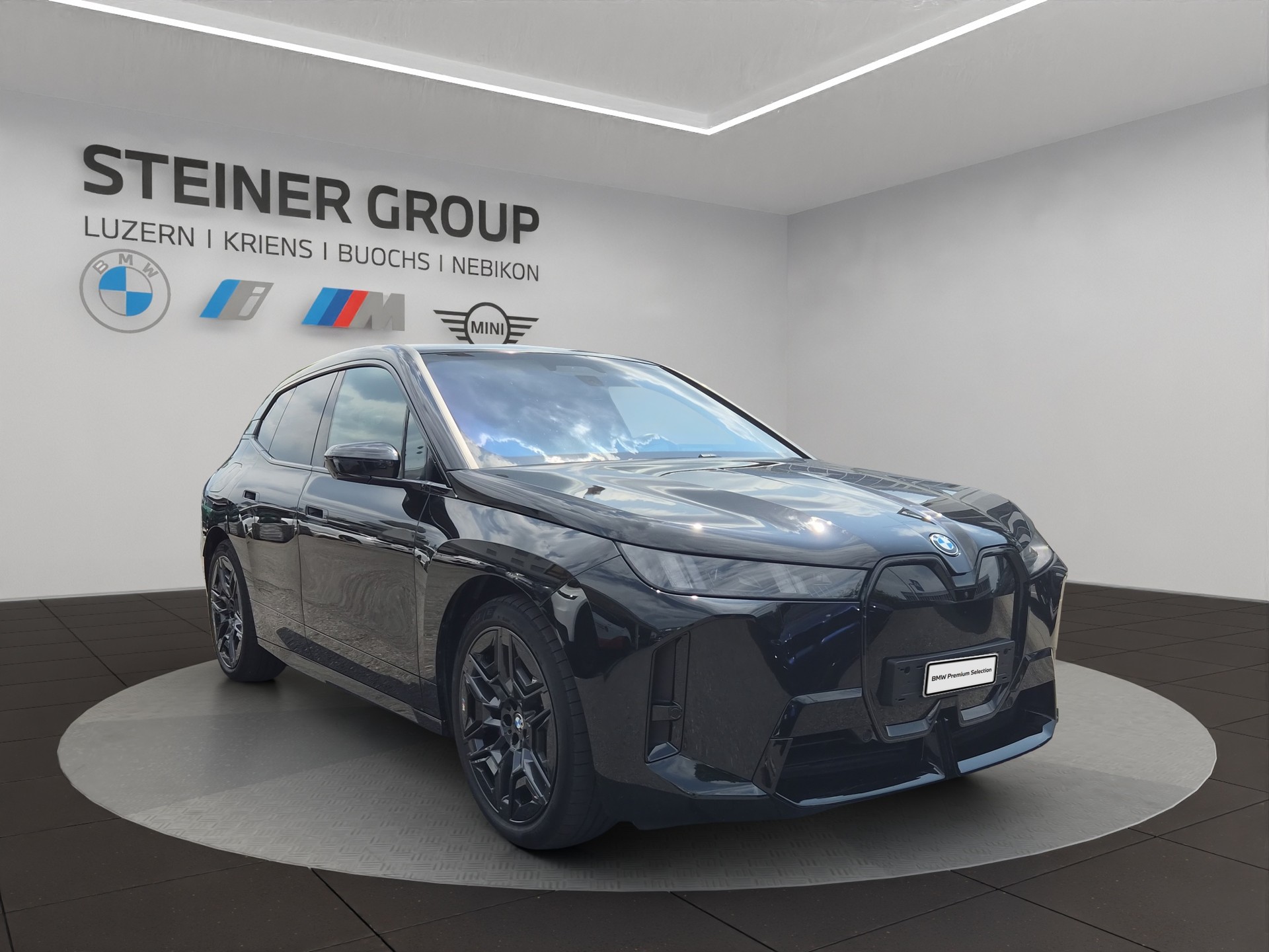 BMW iX xDrive60 M Sport Pro-showroom-element-3