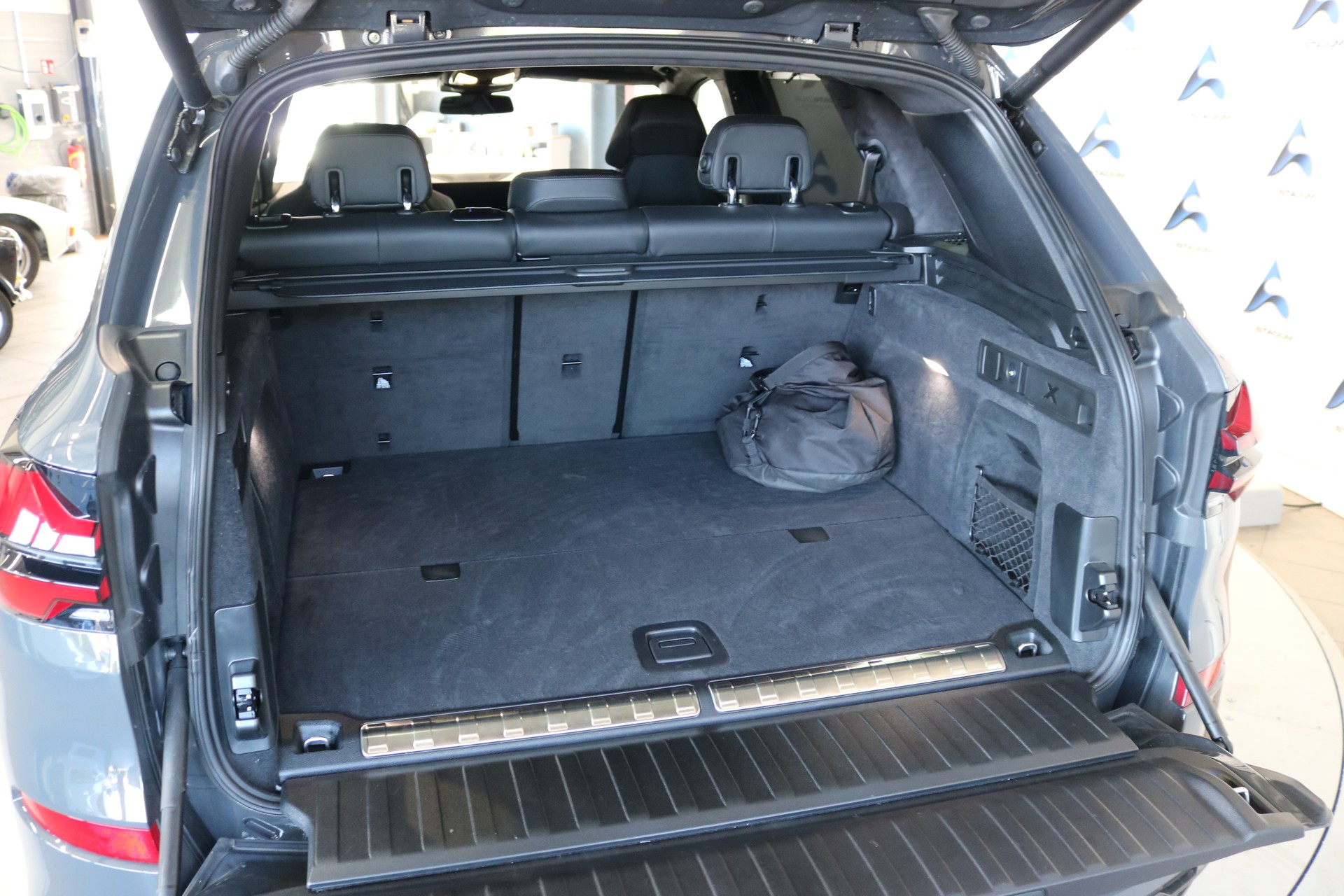 BMW X5 xDrive 50e M Sport Pro Steptronic-image-5