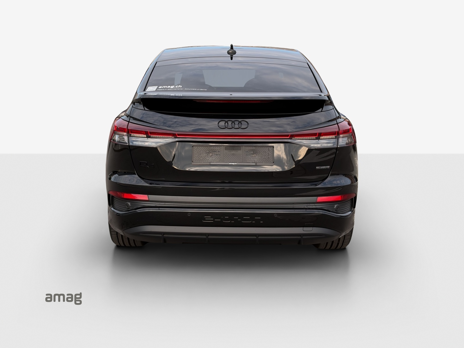 AUDI Q4 Sportback e-tron 45 Edition Swiss Ski quattro-showroom-element-3