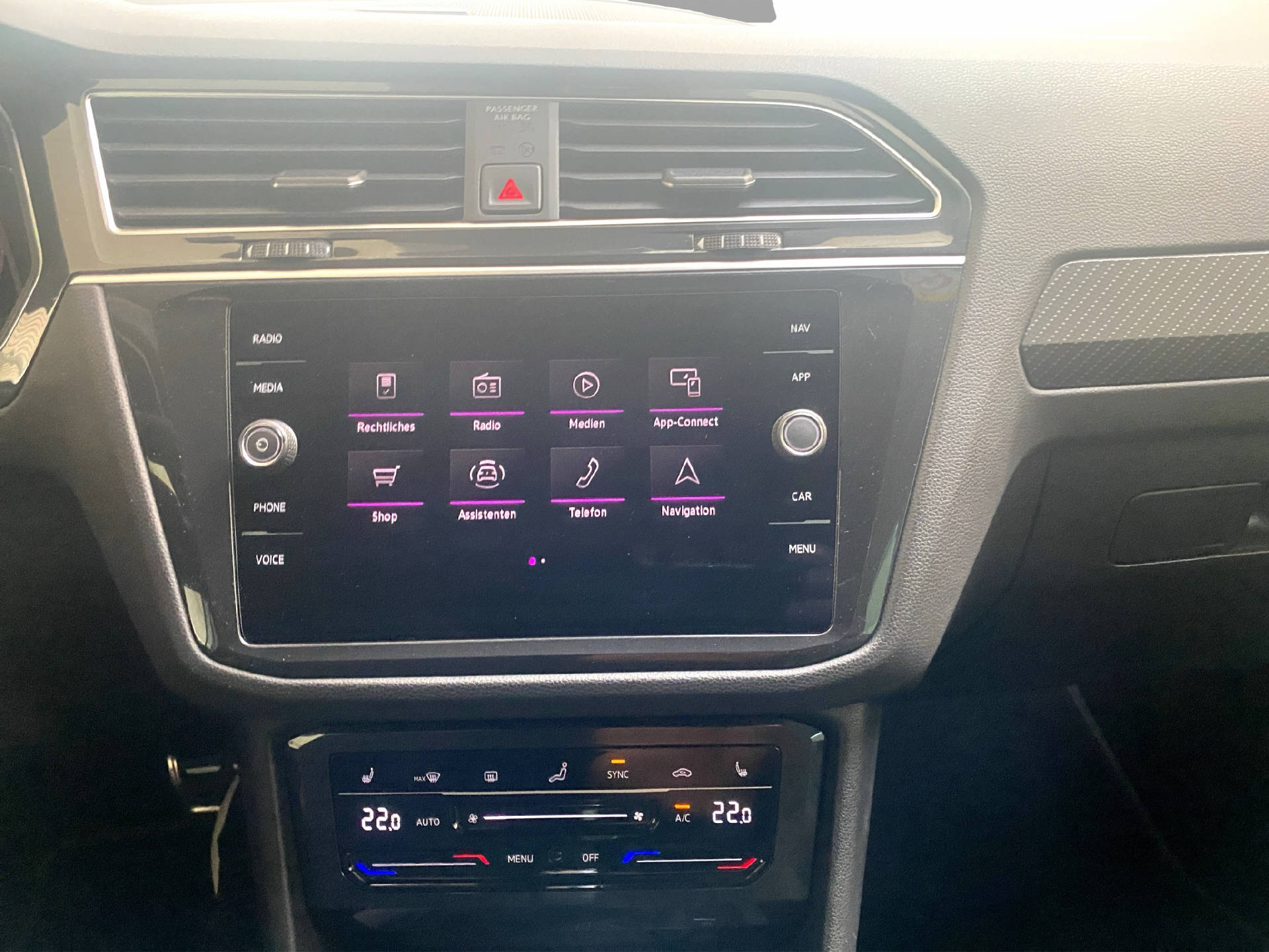 VW Tiguan 2.0 TDI SCR R-Line DSG-image-9
