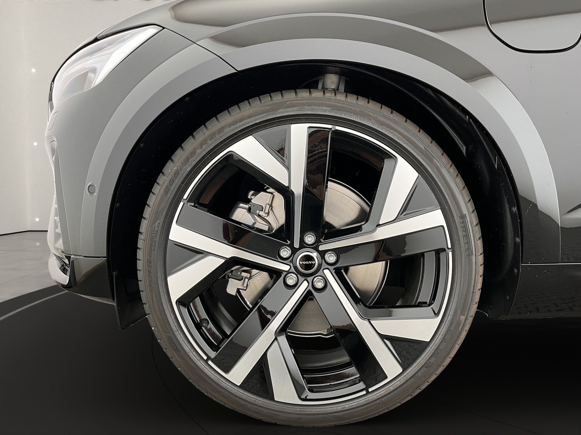 VOLVO XC60 2.0 T8 TE Black Edition eAWD-image-6