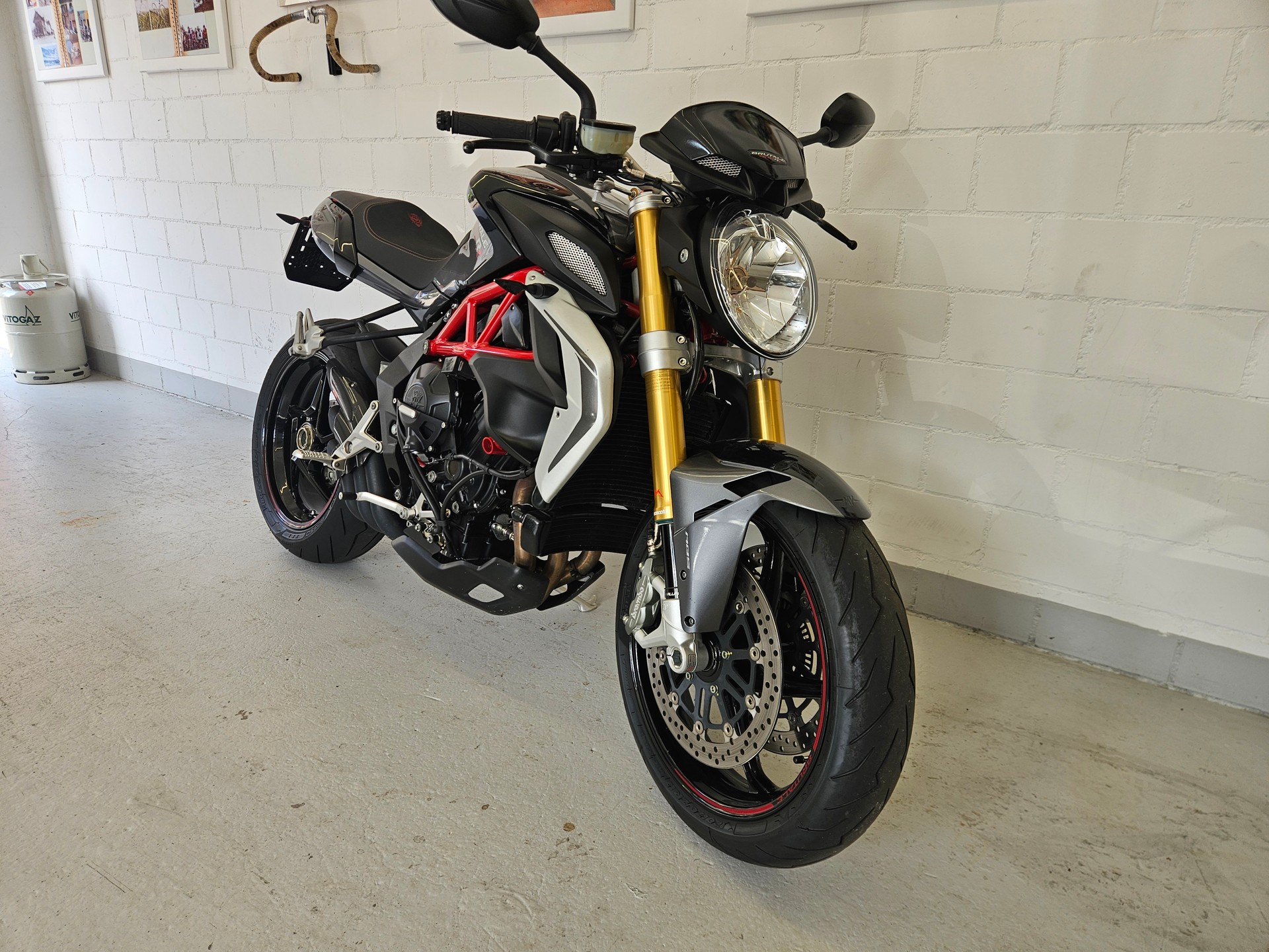 MV AGUSTA B3 Brutale 800 RR ABS-image-1
