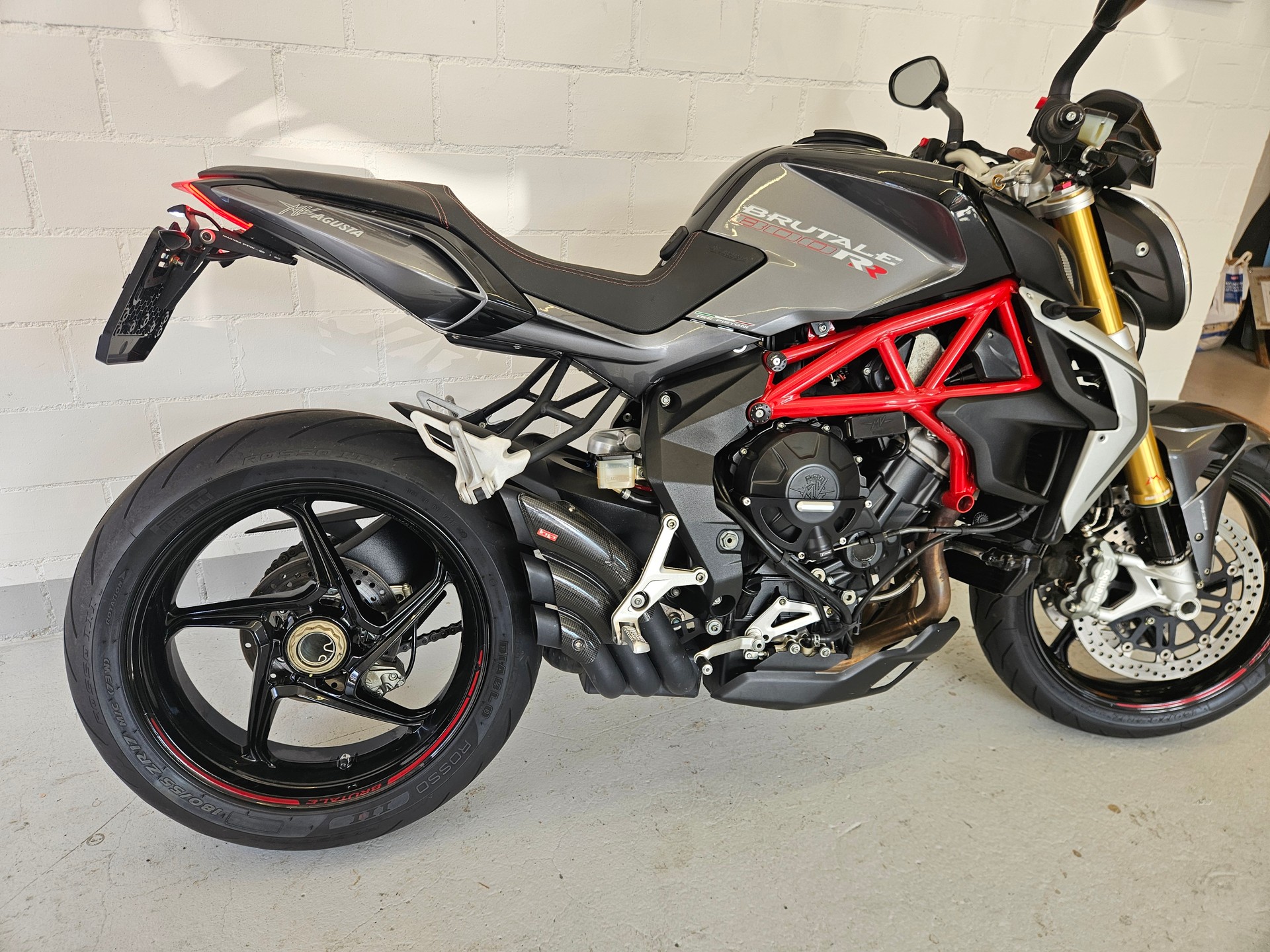 MV AGUSTA B3 Brutale 800 RR ABS-image-2