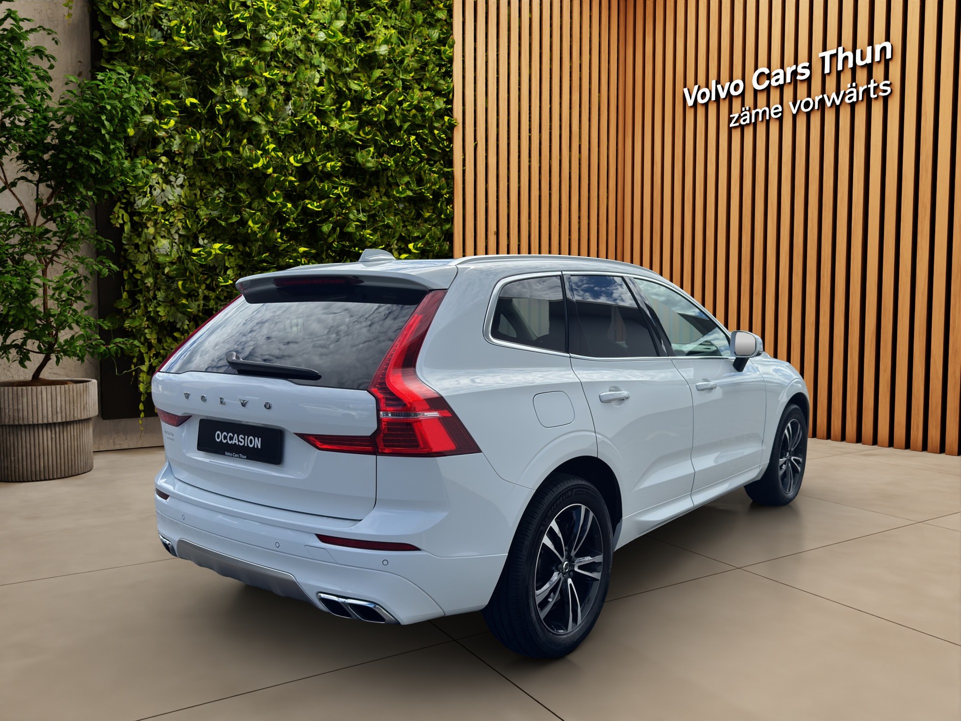 VOLVO XC60 2.0 T5 Momentum AWD-image-5