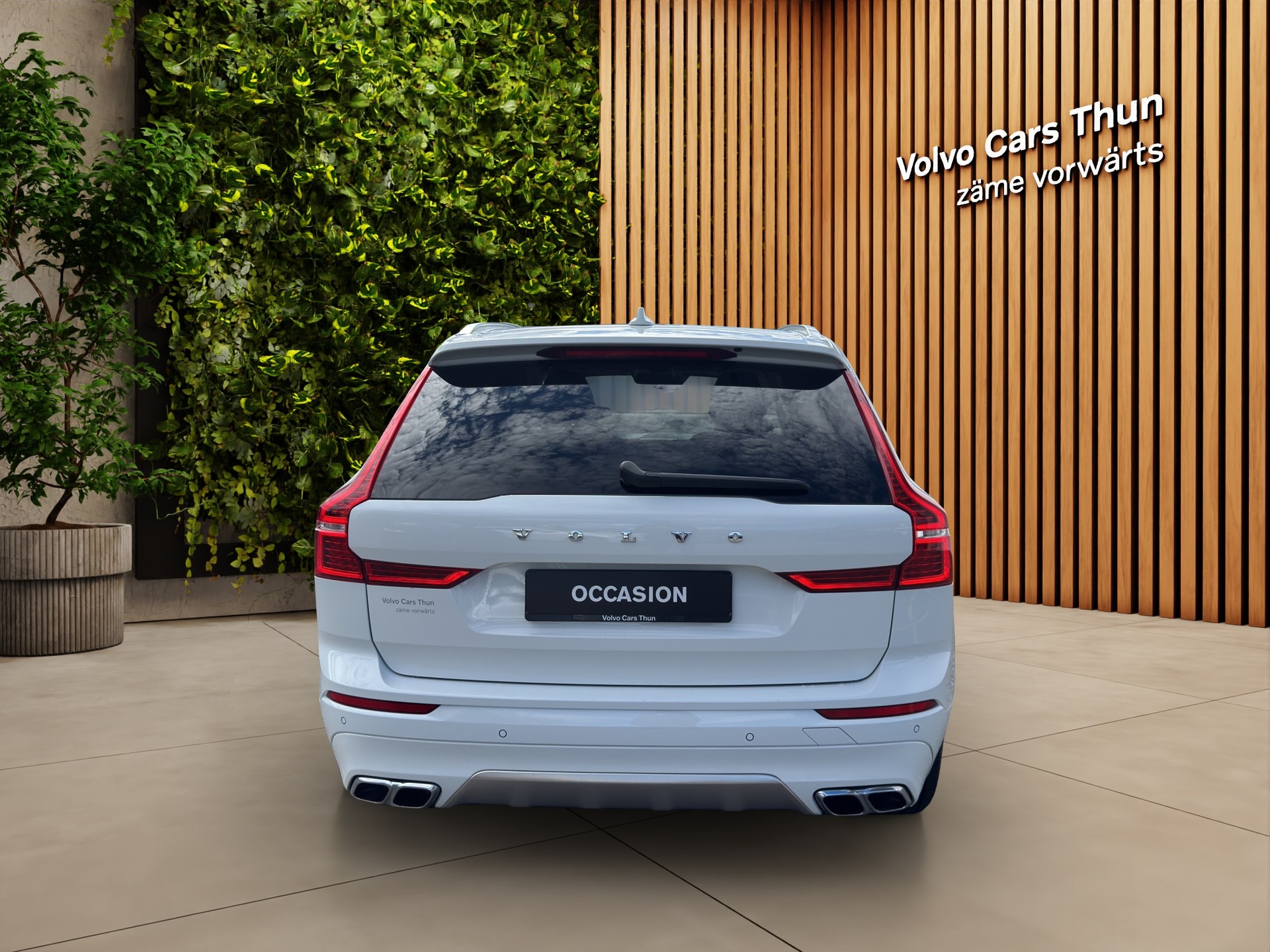 VOLVO XC60 2.0 T5 Momentum AWD-image-6