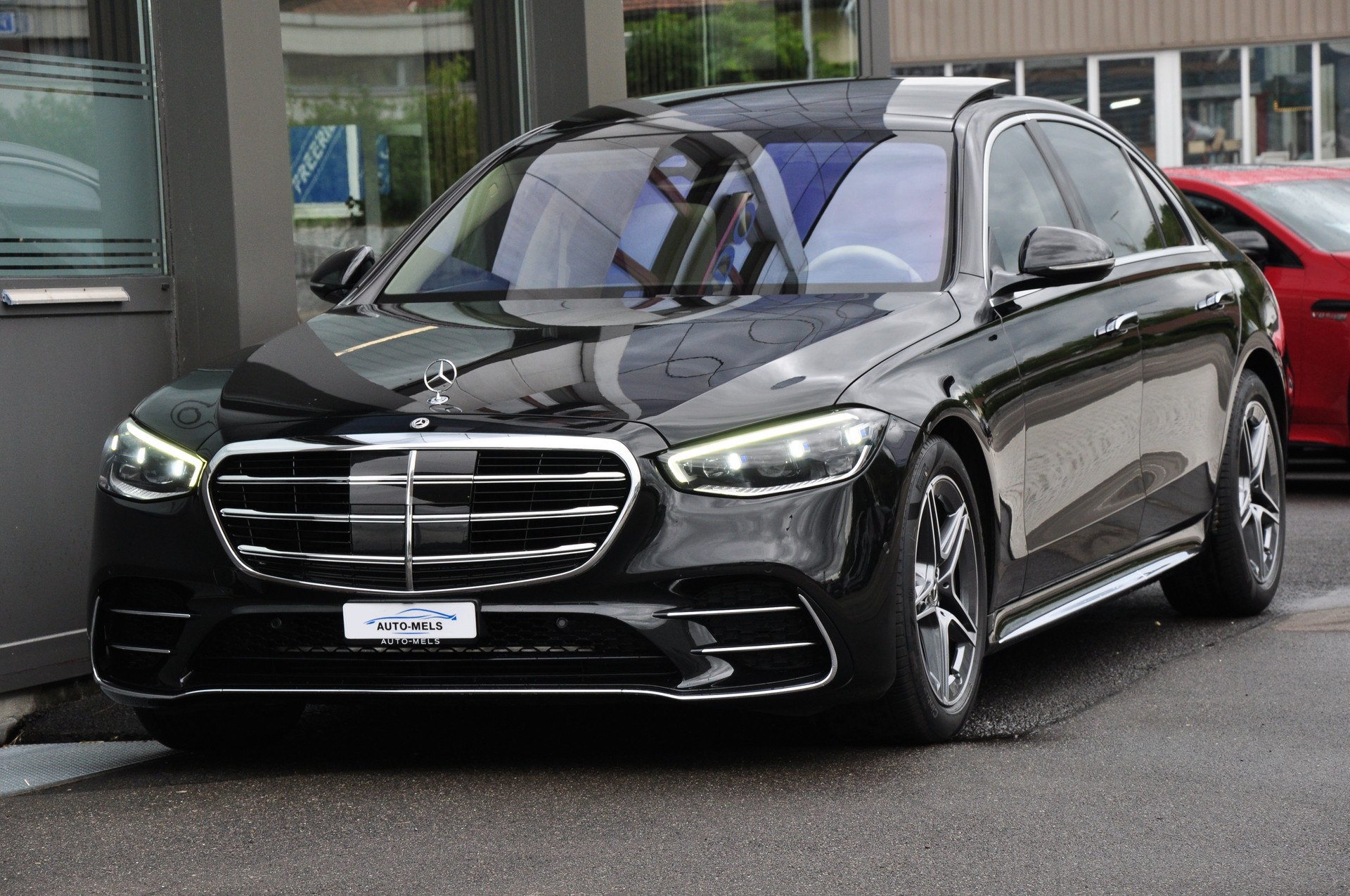 MERCEDES-BENZ S 580 L 4Matic AMG Line 9G-Tronic-showroom-element-3