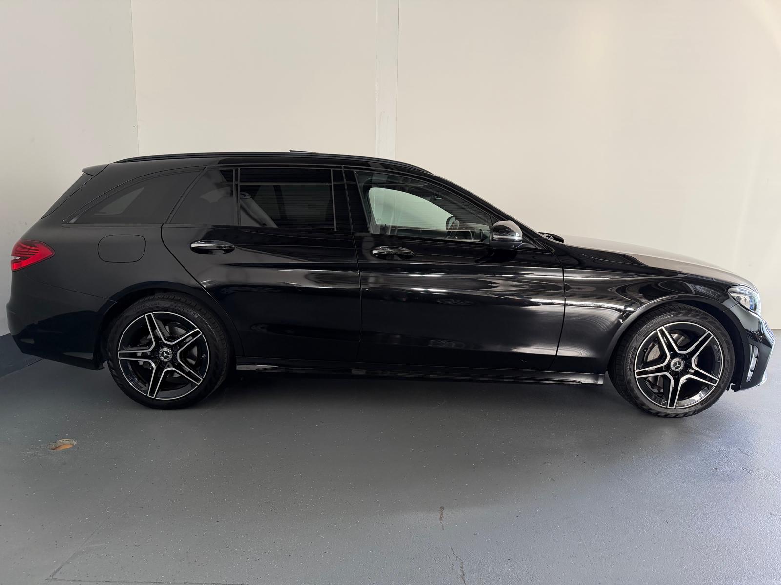 MERCEDES-BENZ C 220 d Swiss Star AMG Line 4M 9G-Tronic-image-5