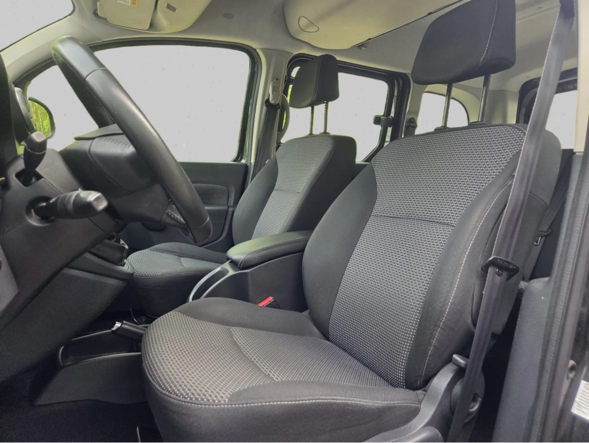 MERCEDES-BENZ Citan Tourer 109 CDI L 5-Plätzer/5 places * Frish MFK * Expertise du jour-image-6
