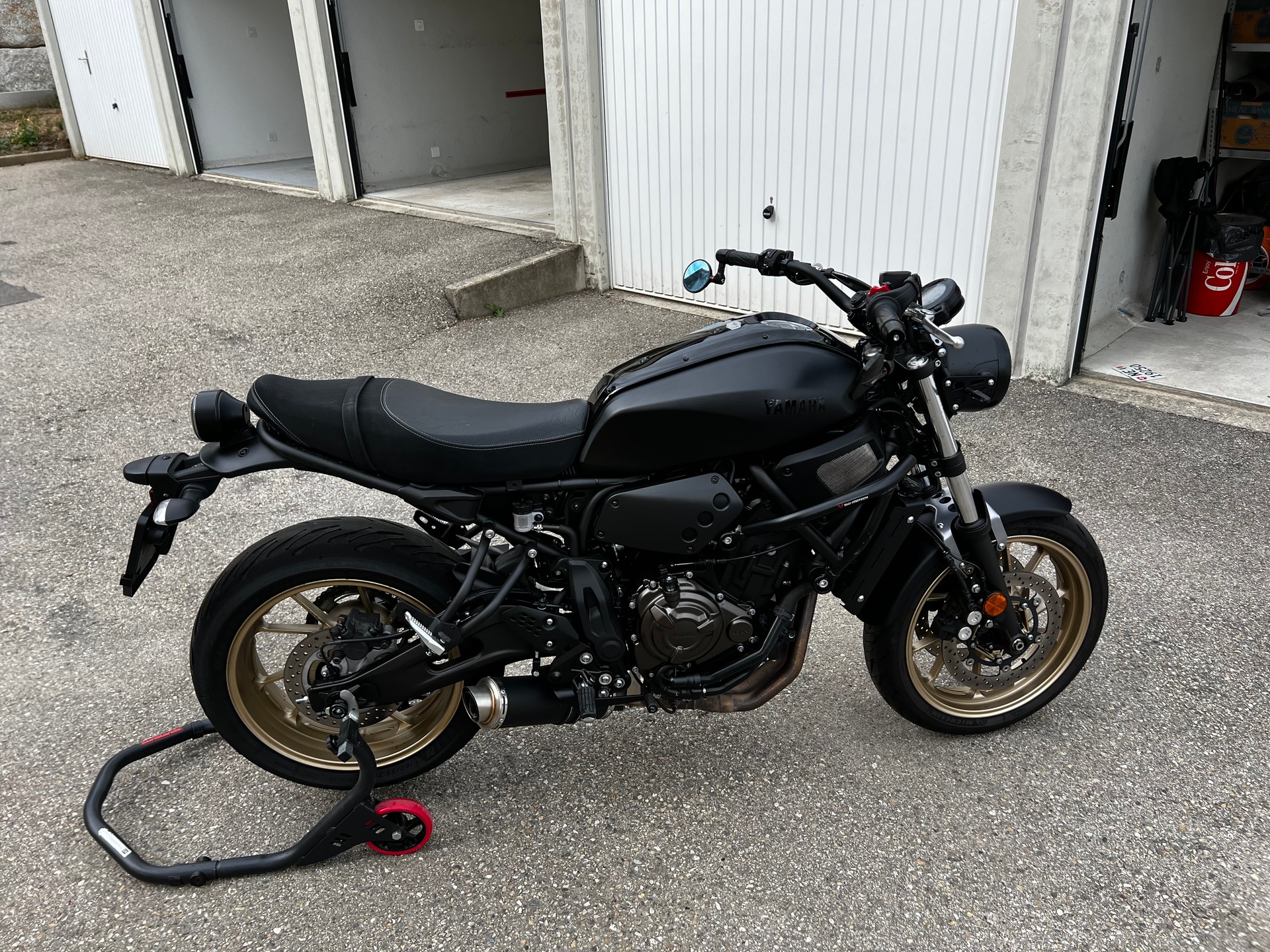 YAMAHA XSR 700 (35kW)-image-0