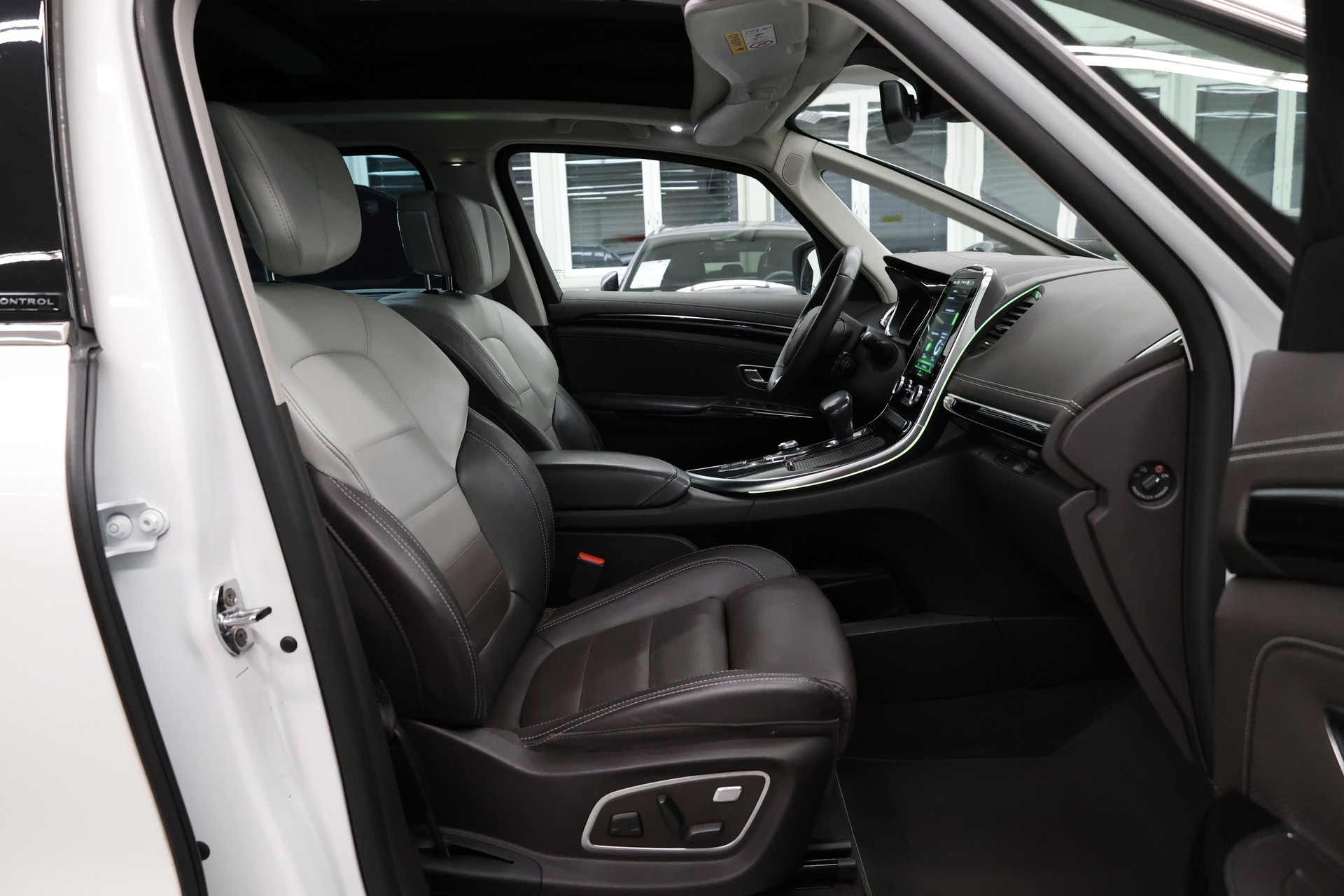 RENAULT Espace 1.6 TCe Initiale EDC-image-13