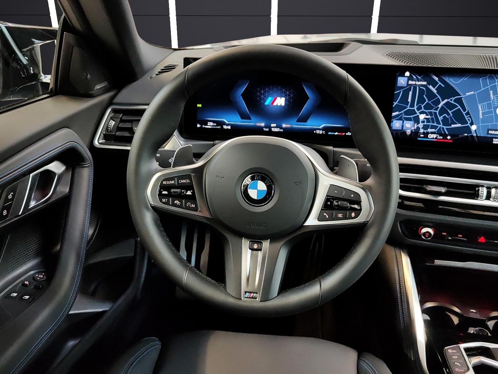 BMW M240i xDrive Coupé-image-11