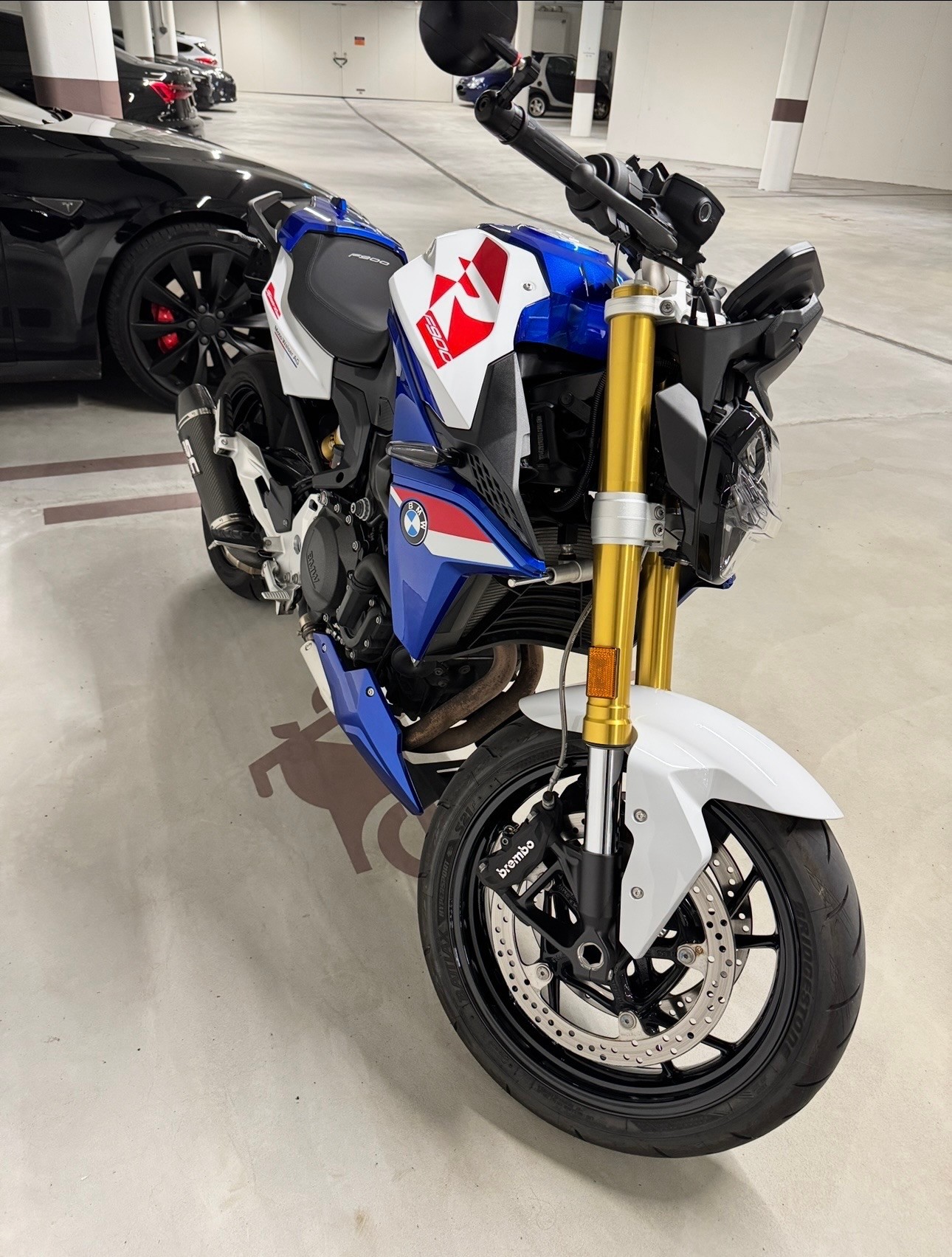 BMW F 900 R A2 (35kW) ABS-image-1
