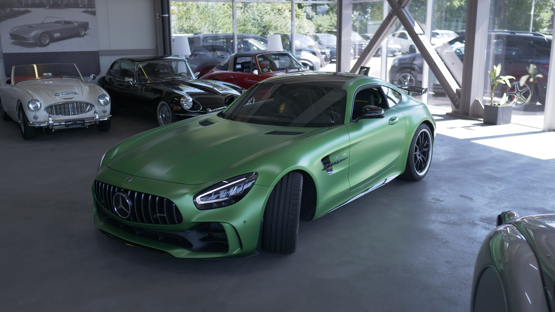 MERCEDES-BENZ AMG GT R Speedshift DCT-showroom-element-1