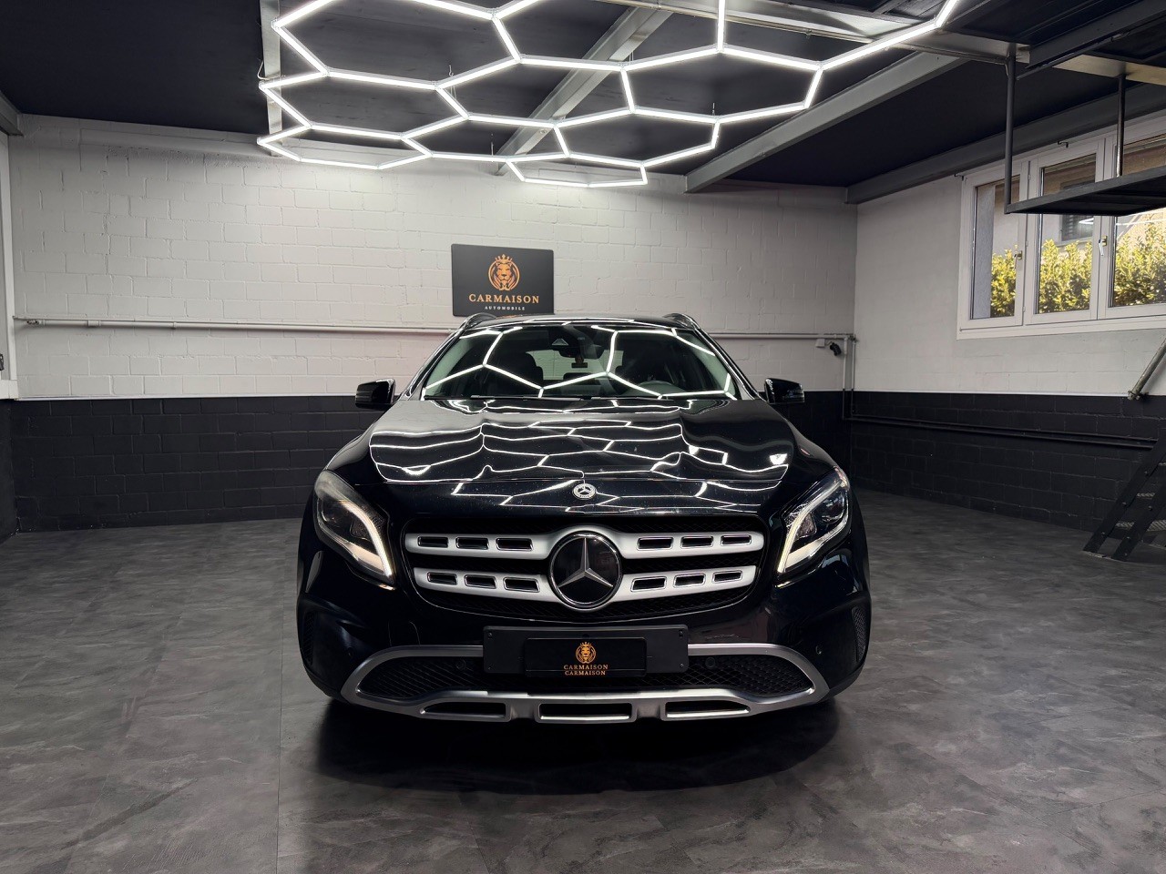 MERCEDES-BENZ GLA 200 | Ab MFK | Anhängerkupplung | Leder | Tempomat | Rückfahrkamera-showroom-element-1