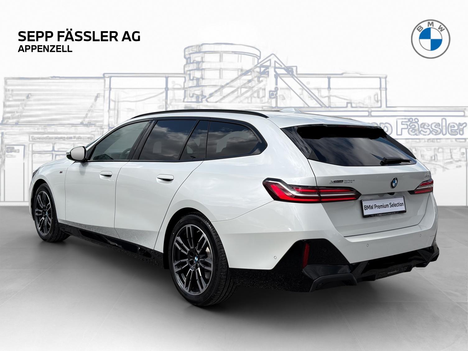 BMW 520d xDrive Touring M Sport-showroom-element-2