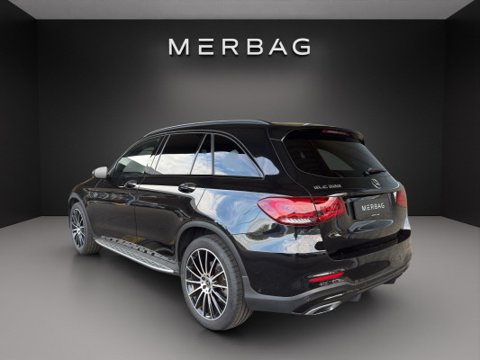 MERCEDES-BENZ GLC 200 AMG Line 4Matic-image-2