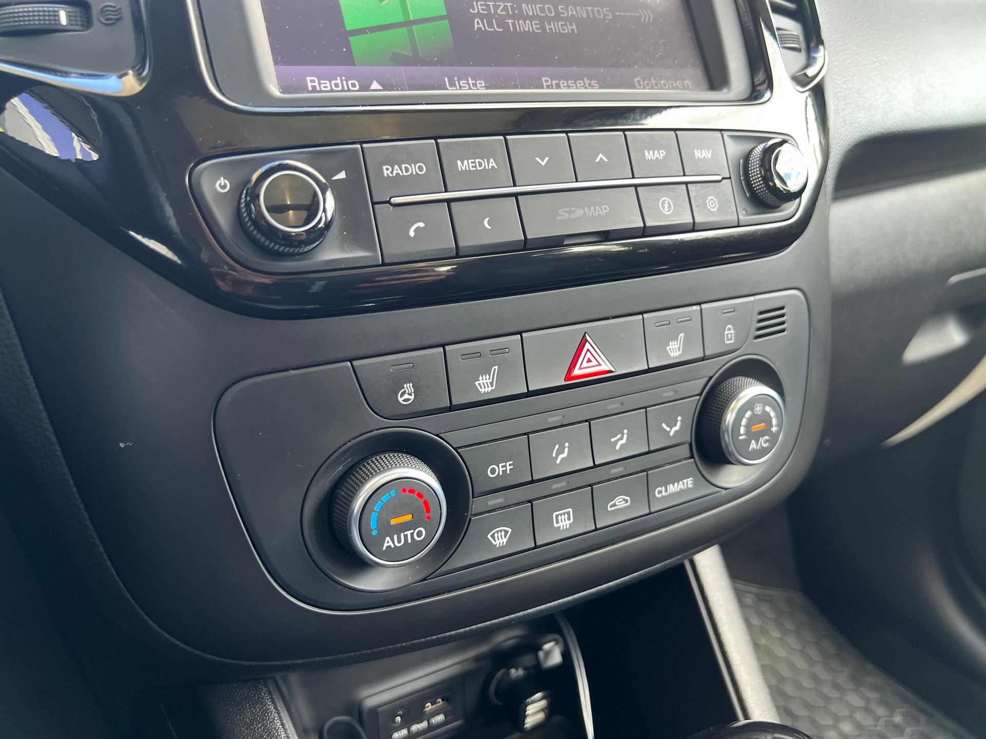 KIA Venga 1.6 CVVT Swiss Champion-image-18