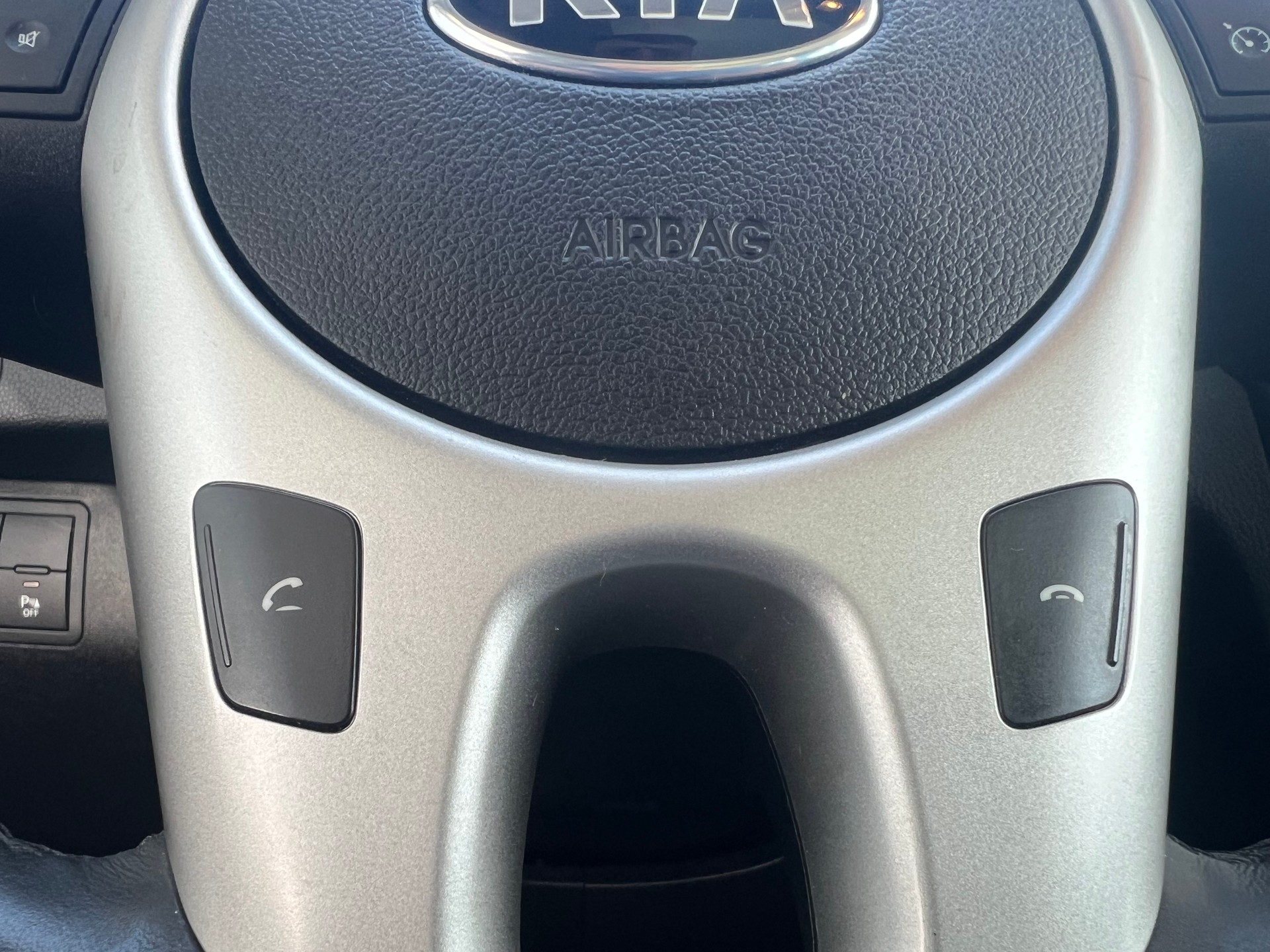 KIA Venga 1.6 CVVT Swiss Champion-image-15