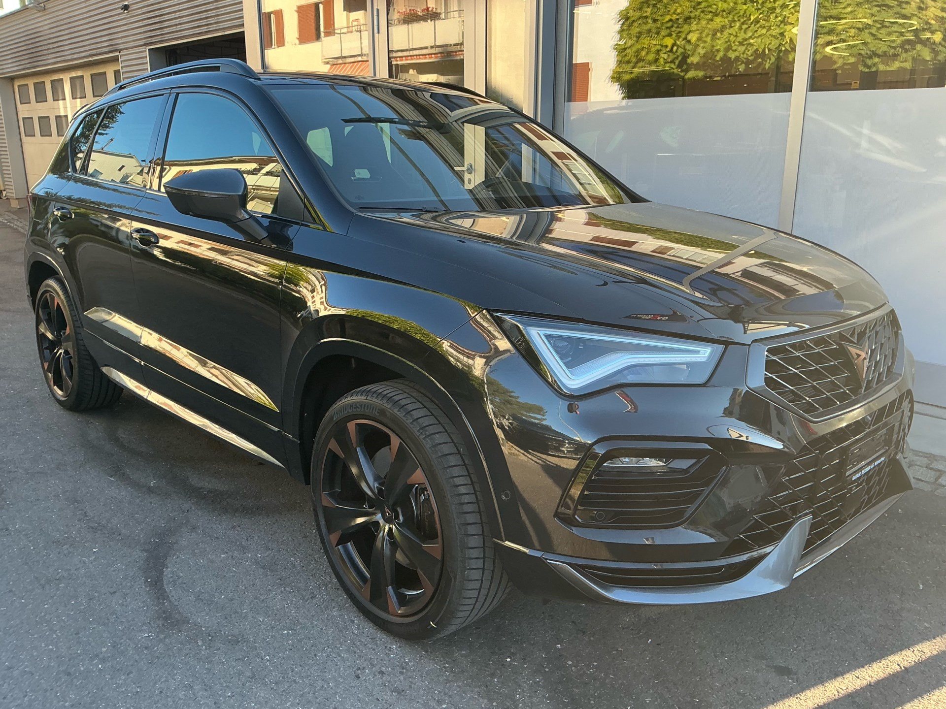 CUPRA Ateca VZ 4 DRIVE *** PANORAMAGLASDACH & ANHÄNGEKUPPLUNG ***-showroom-element-2