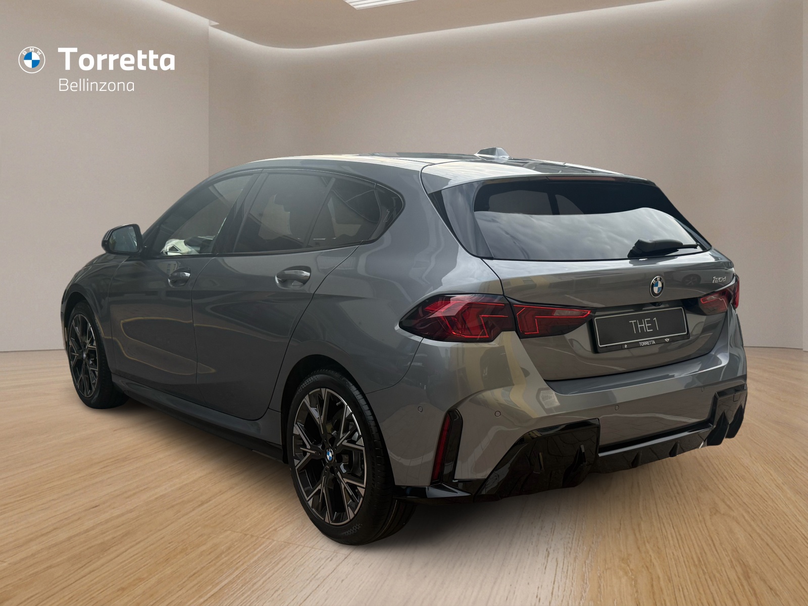 BMW 120d M Sport Steptronic-showroom-element-2