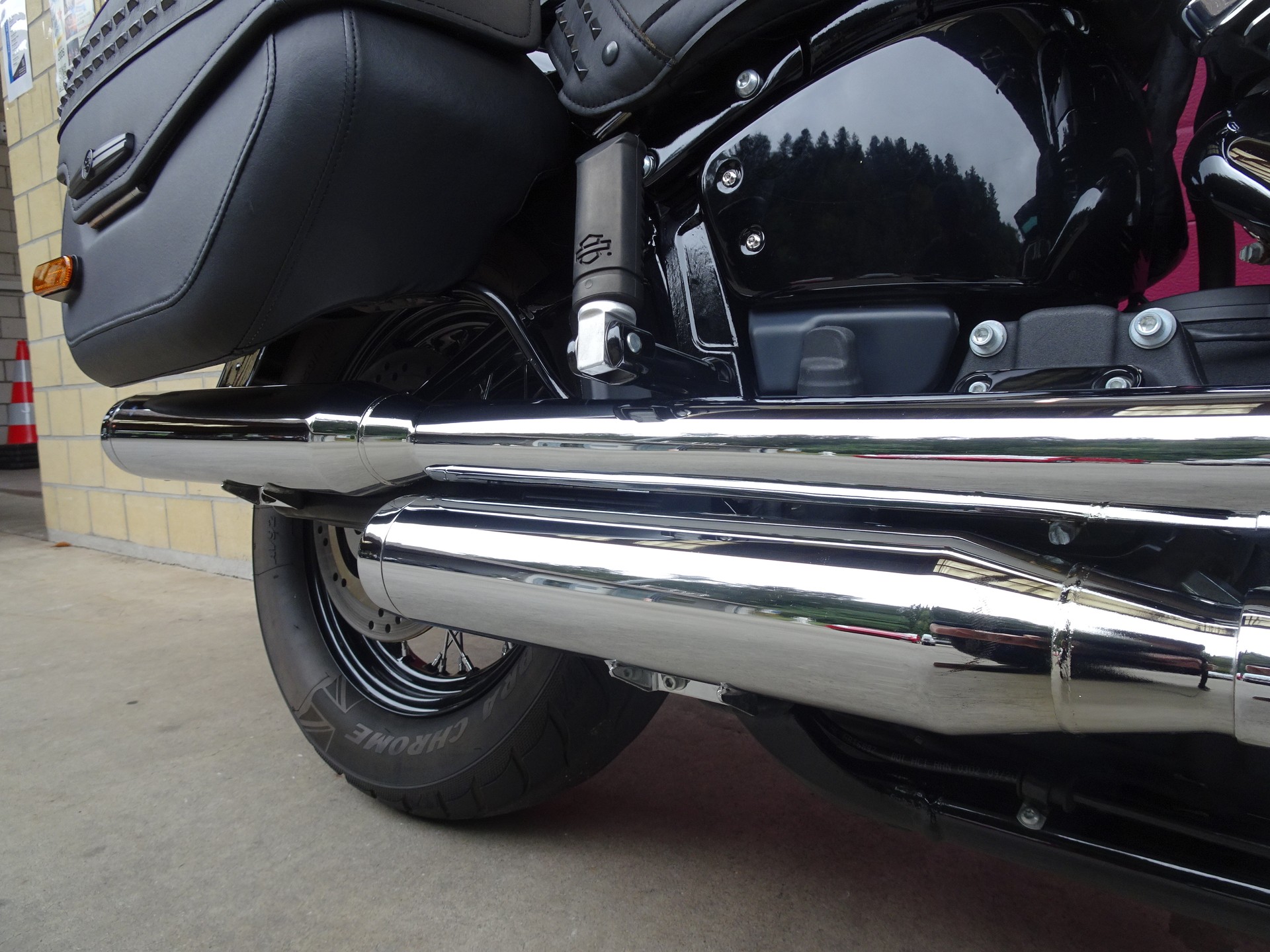 HARLEY-DAVIDSON FLHCS Heritage Classic 114 ABS-image-13