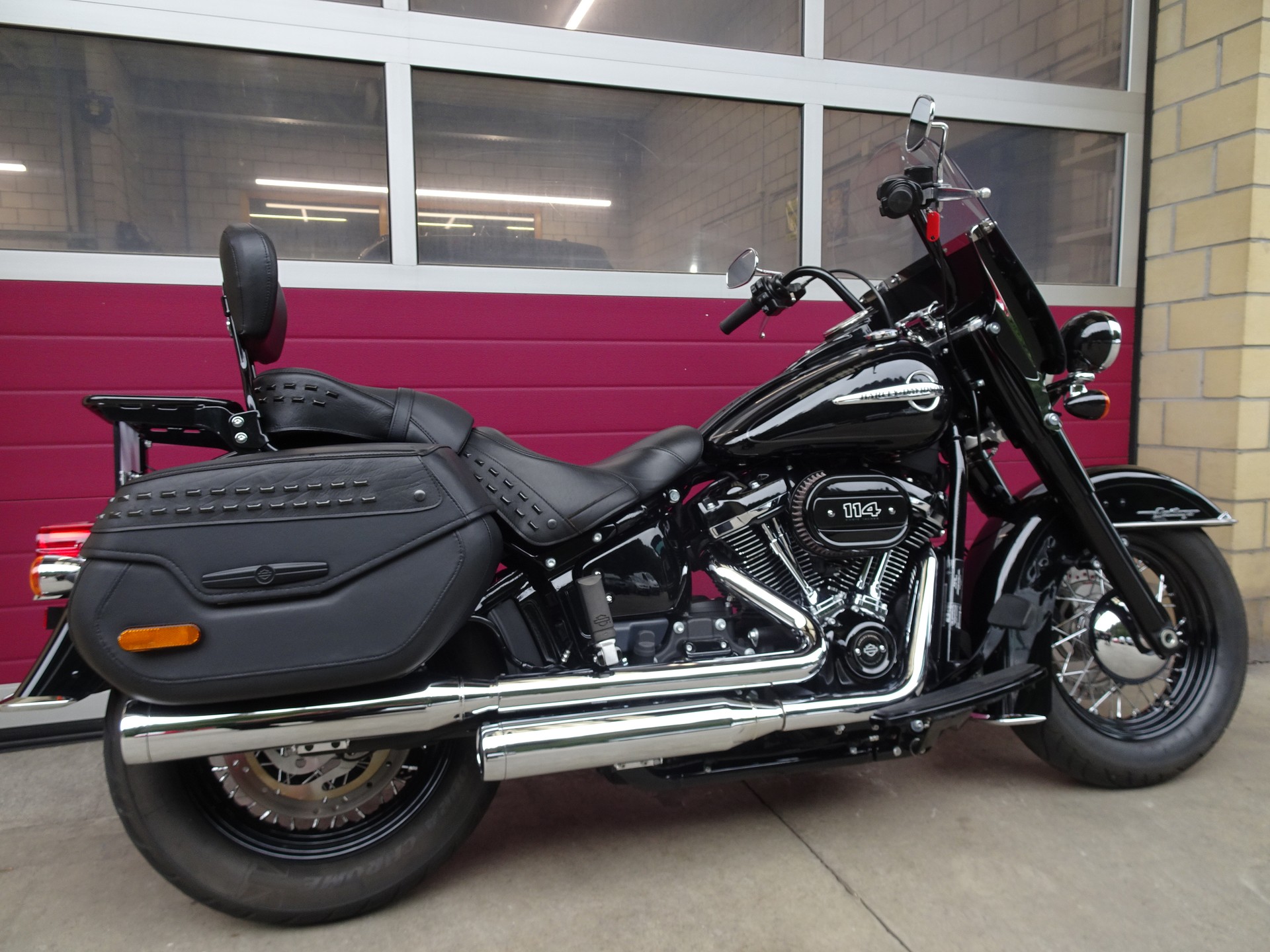 HARLEY-DAVIDSON FLHCS Heritage Classic 114 ABS-image-8