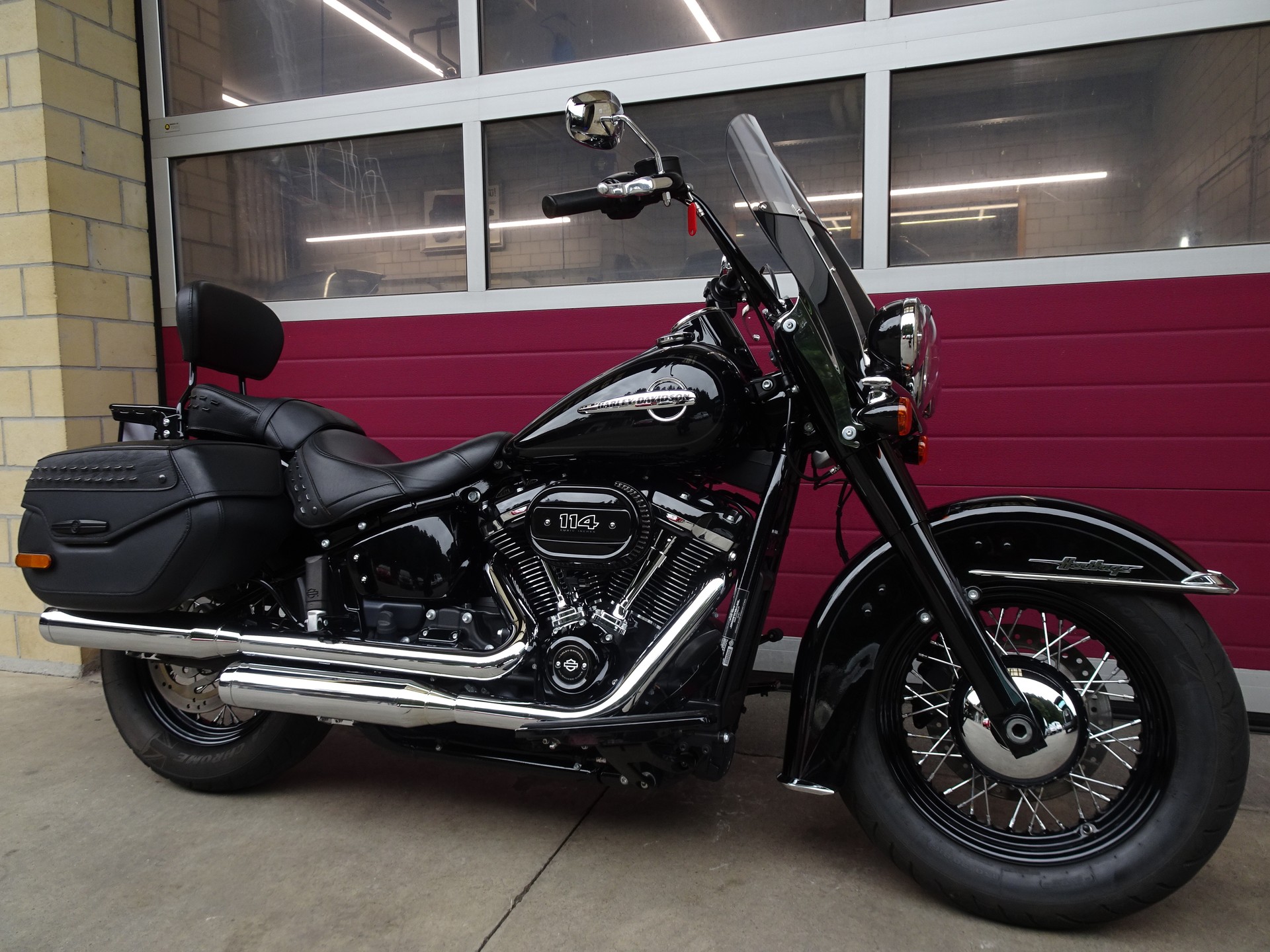 HARLEY-DAVIDSON FLHCS Heritage Classic 114 ABS-image-10