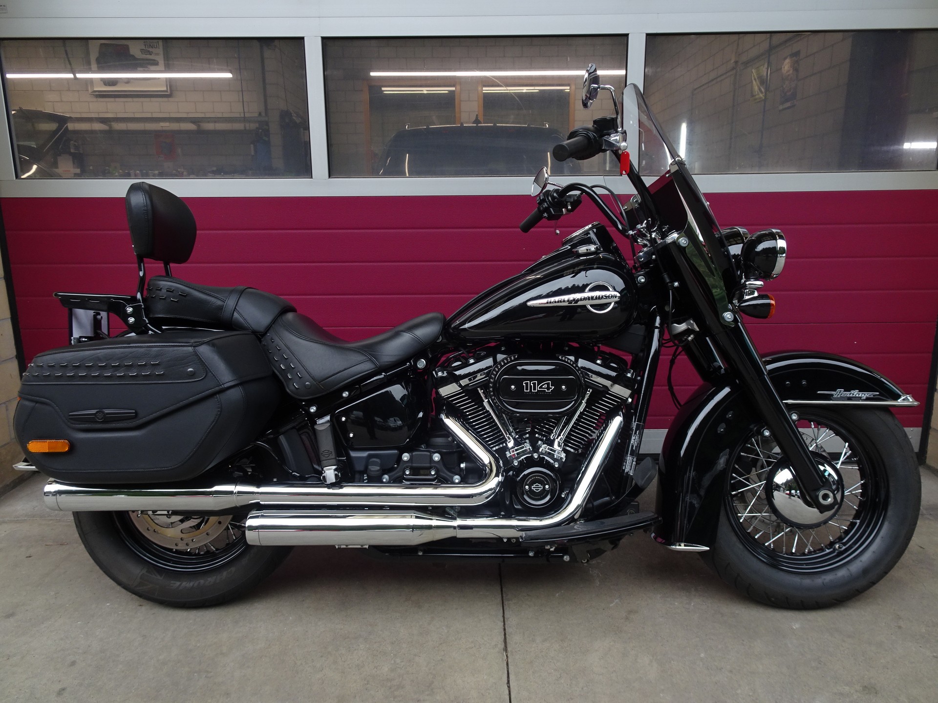 HARLEY-DAVIDSON FLHCS Heritage Classic 114 ABS-image-0