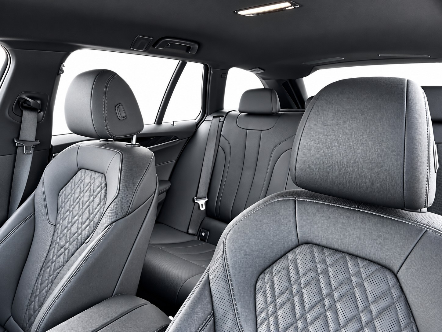BMW 520d xDrive Touring-image-7