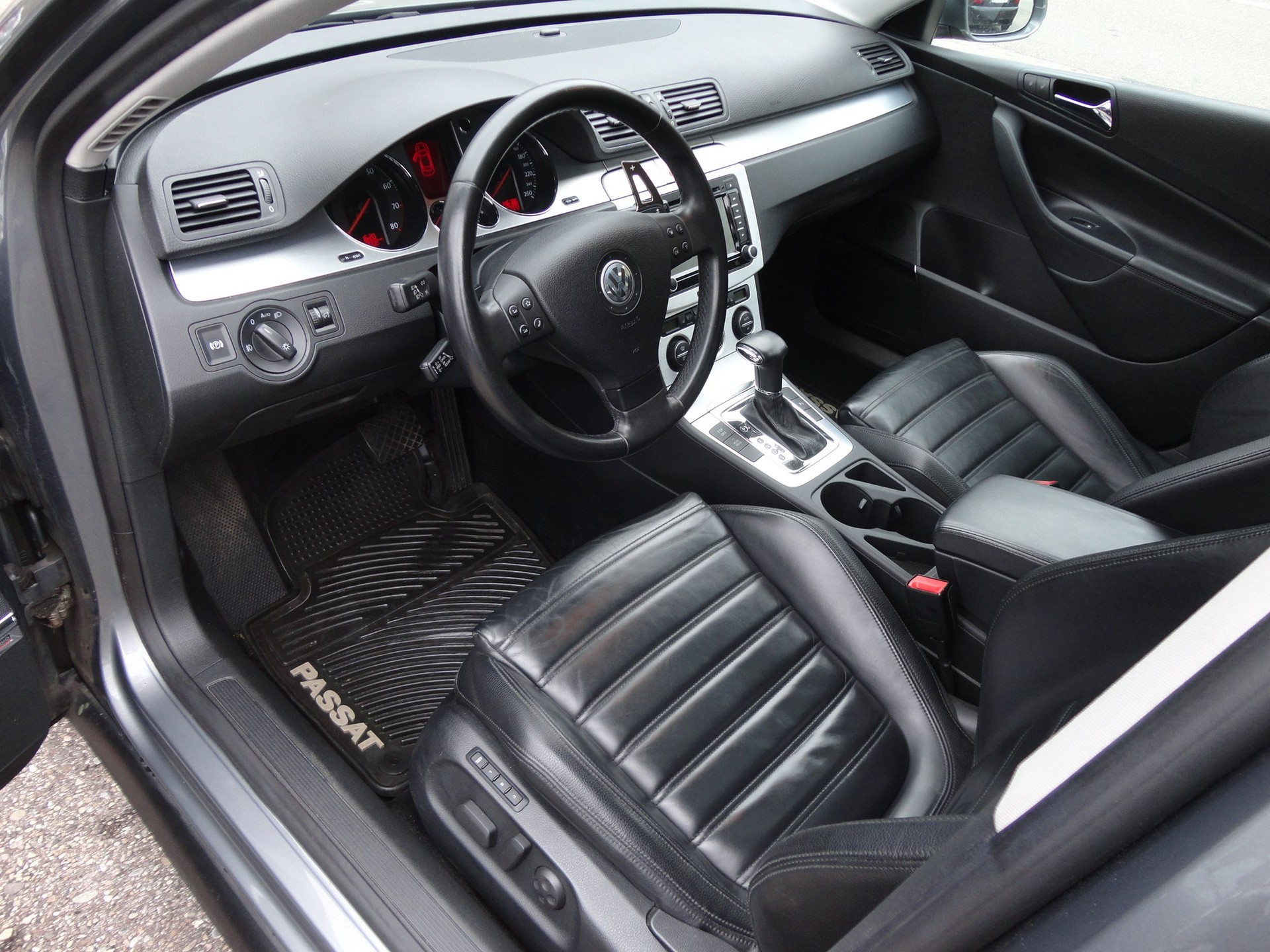 VW PASSAT 3.6 V6 FSI 4 Motion-image-6