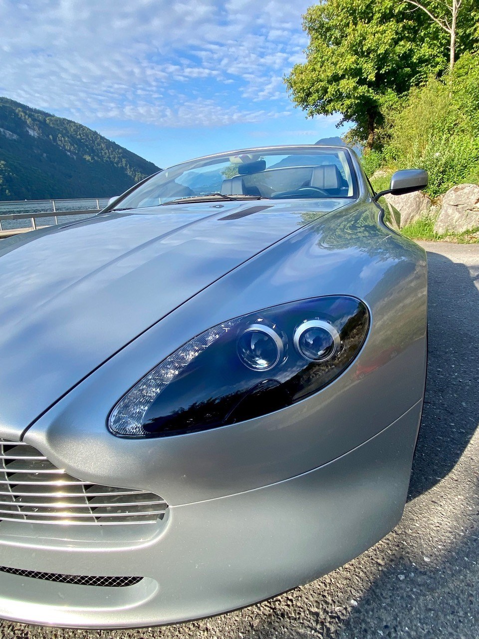 ASTON MARTIN V8 Vantage 4.3 Cabriolet Rarer Handschalter-image-3