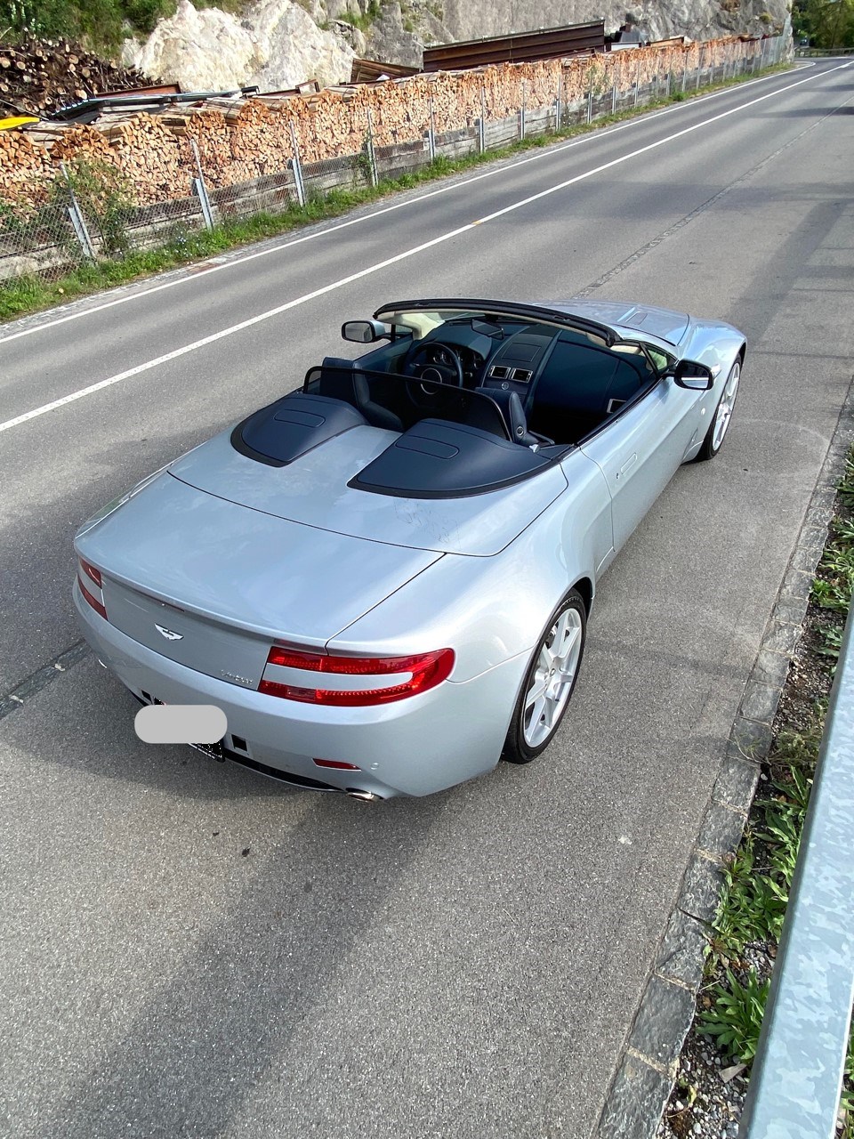 ASTON MARTIN V8 Vantage 4.3 Cabriolet Rarer Handschalter-image-13
