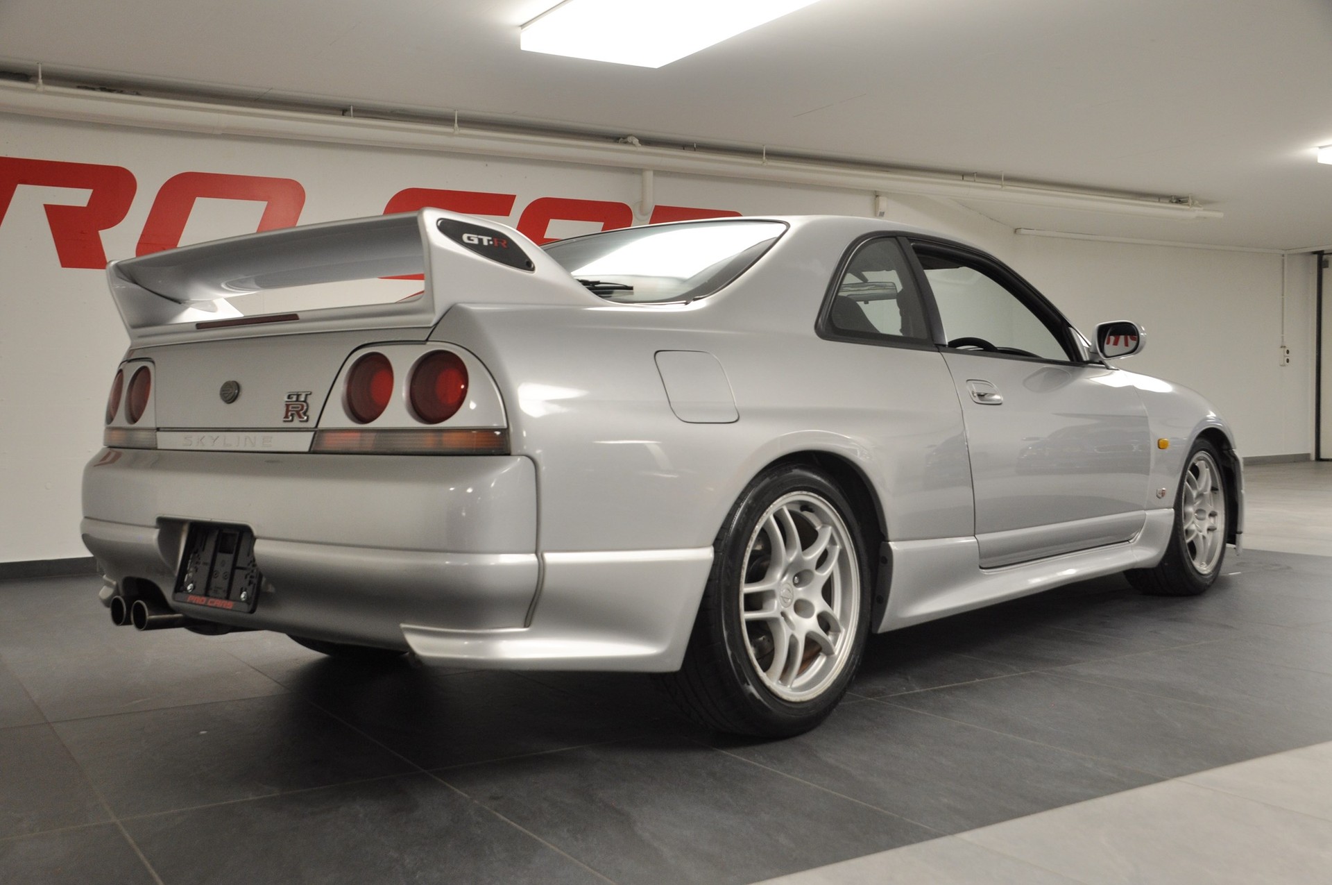 NISSAN Skyline R33 GT-R-image-8