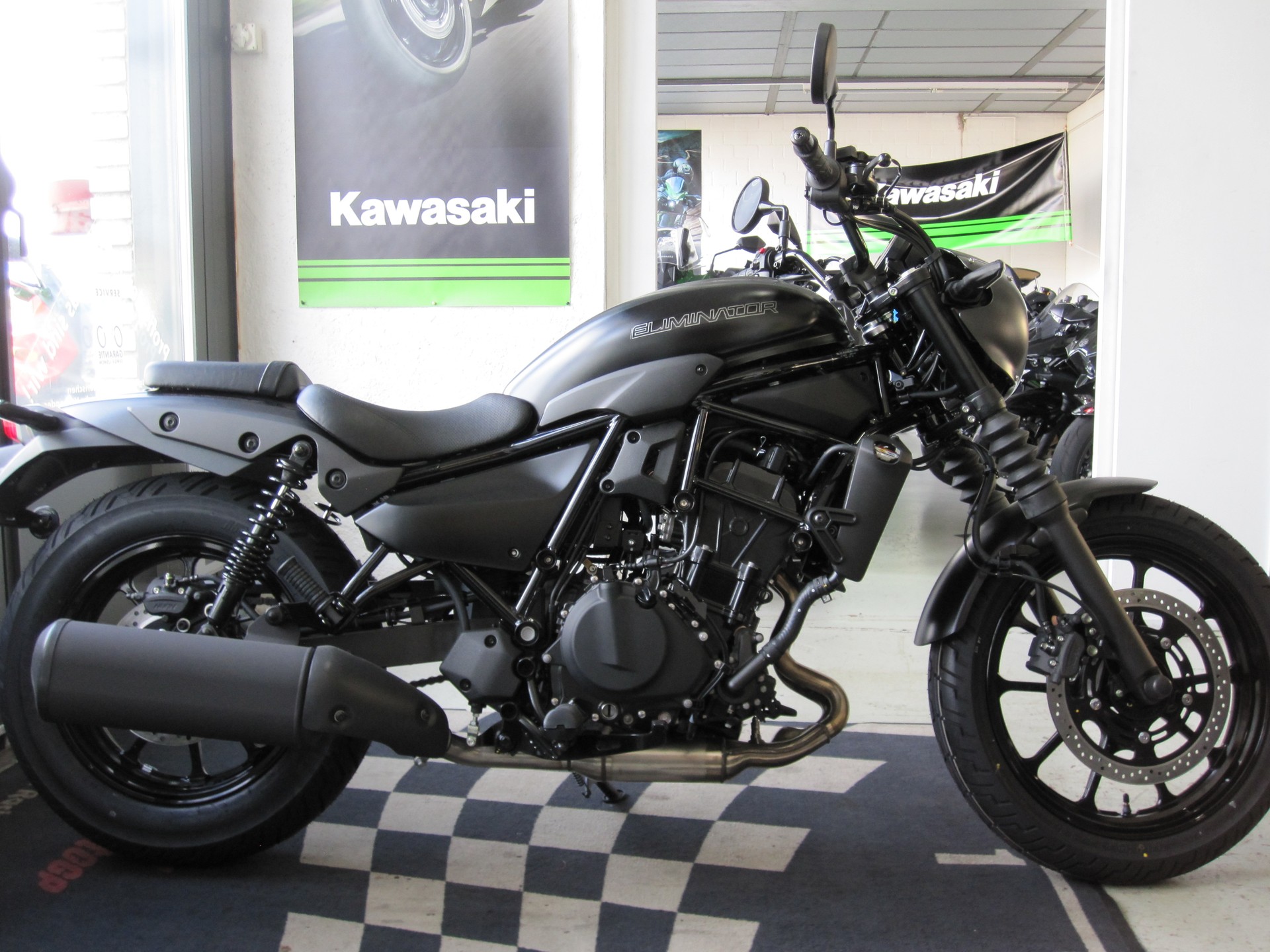 KAWASAKI Eliminator 500 SE-image-4