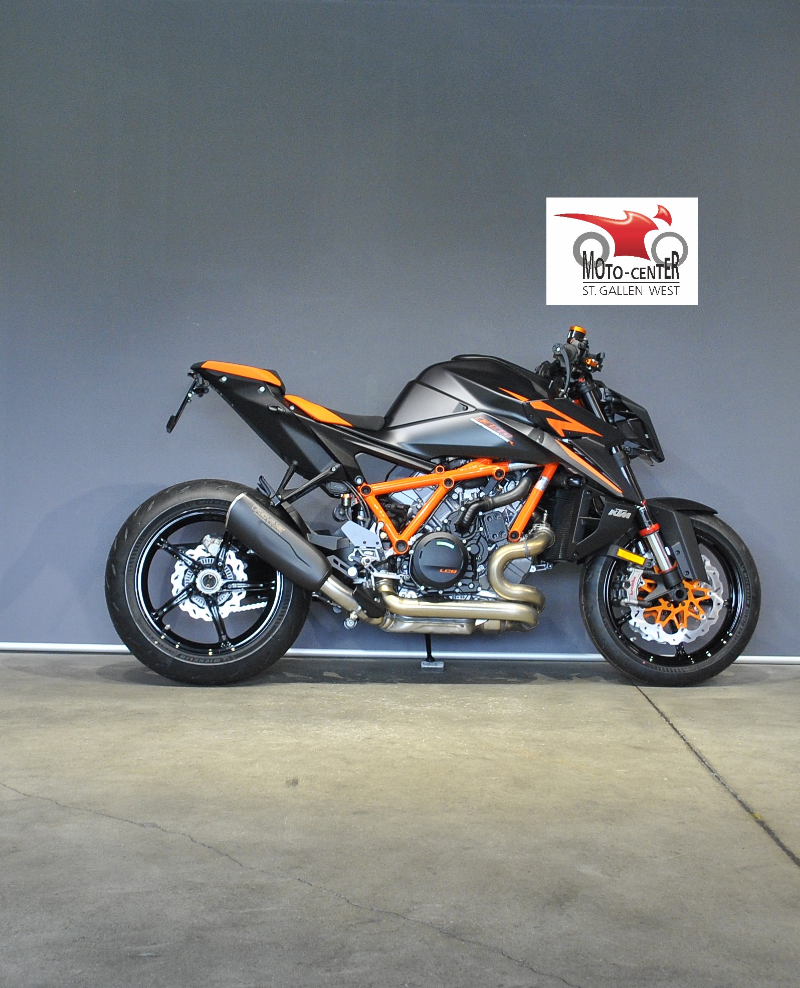 KTM 1390 Super Duke R-image-1