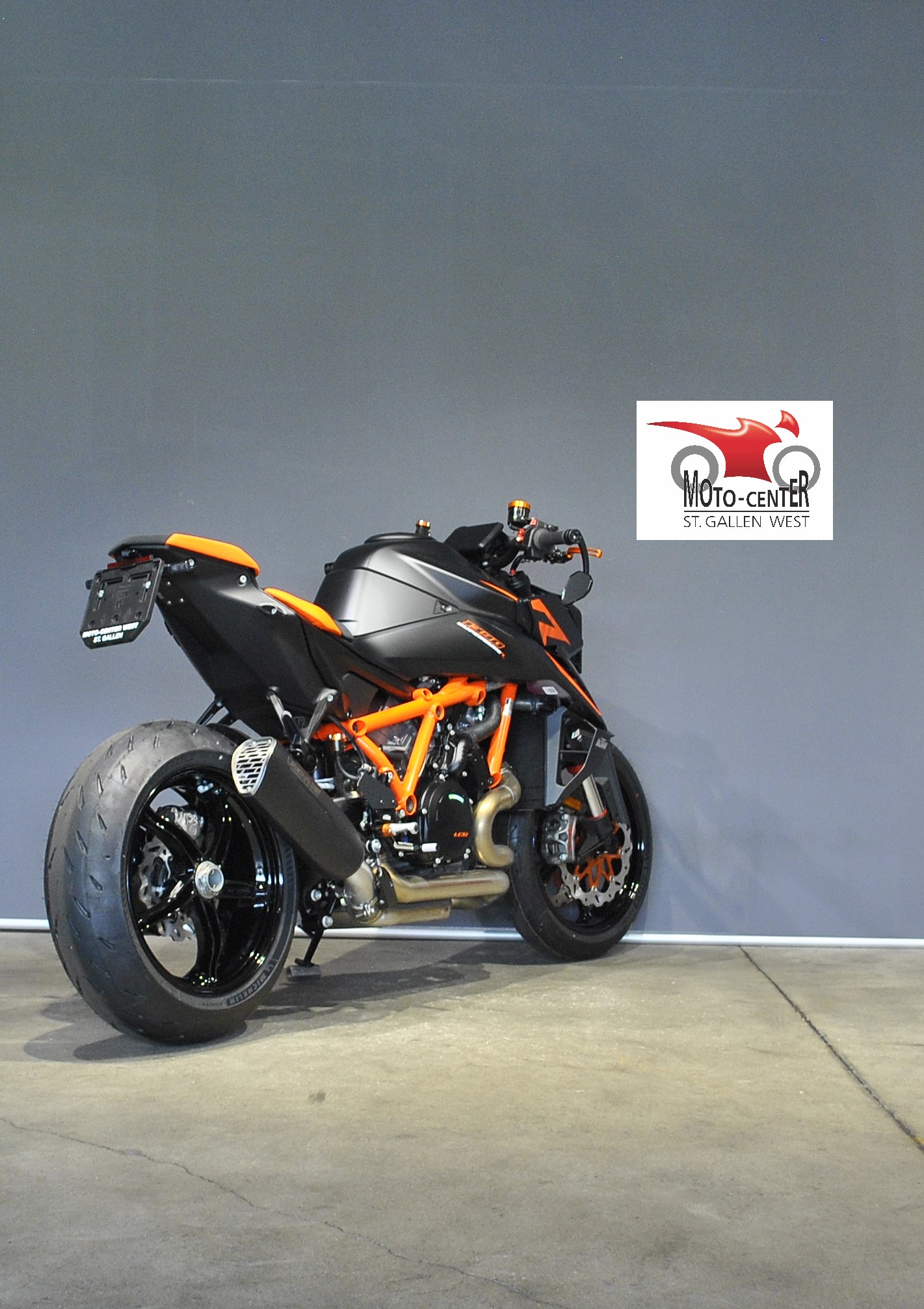 KTM 1390 Super Duke R-image-4