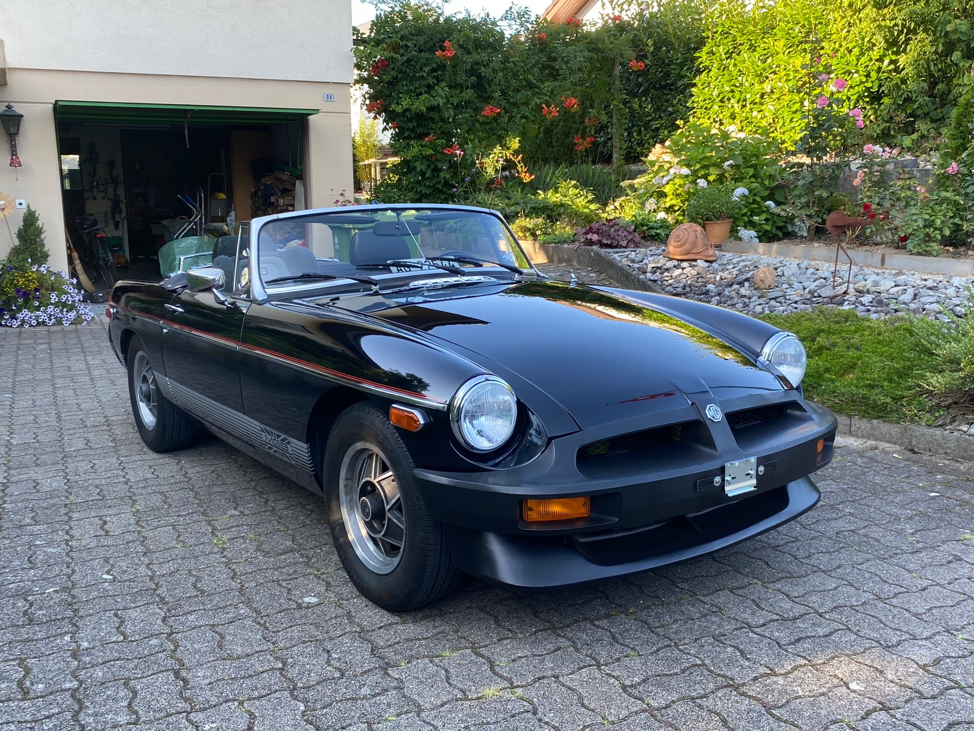 MG MGB Limited Edition-image-1