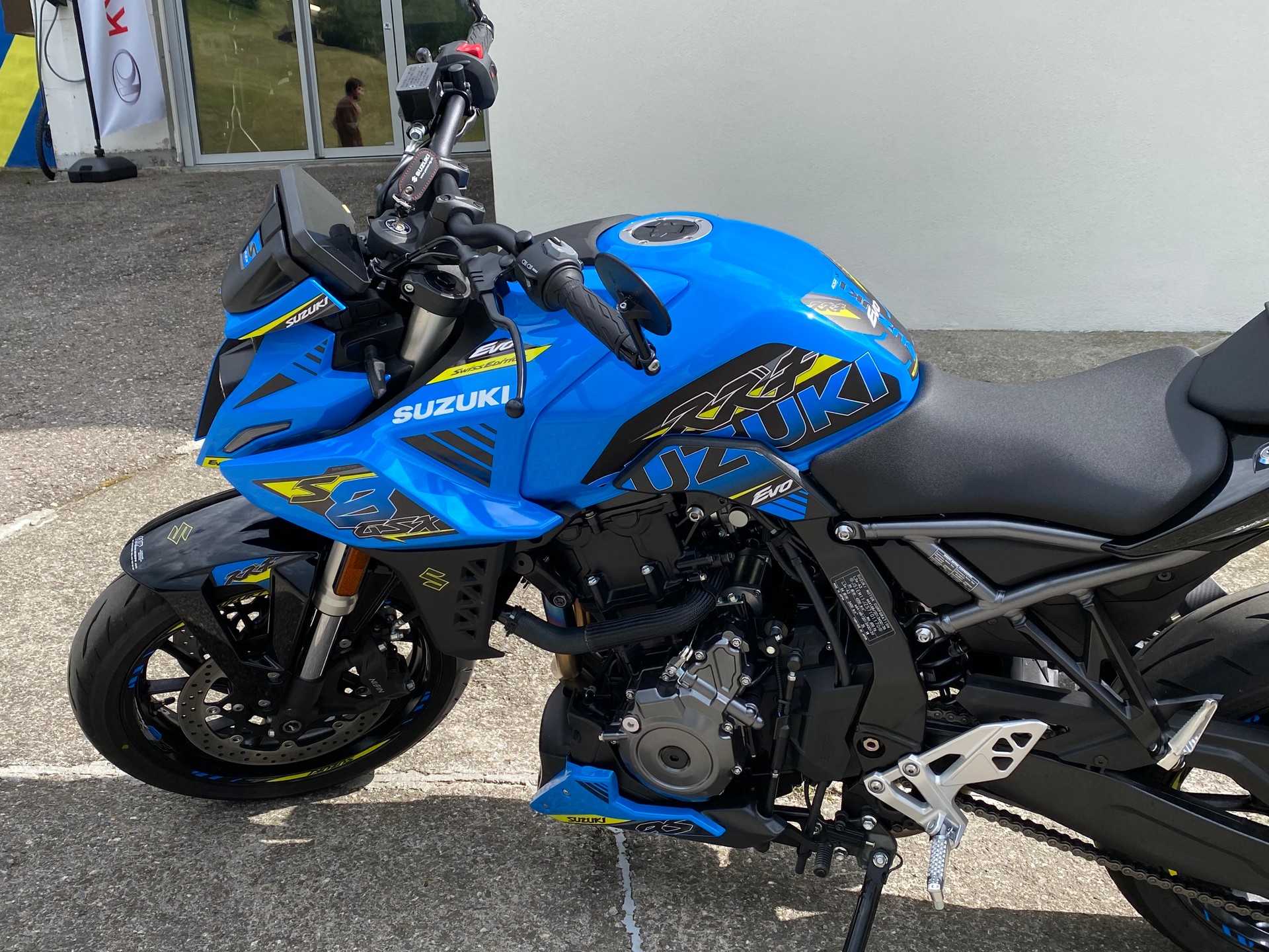 SUZUKI GSX 8 S EVO-image-2