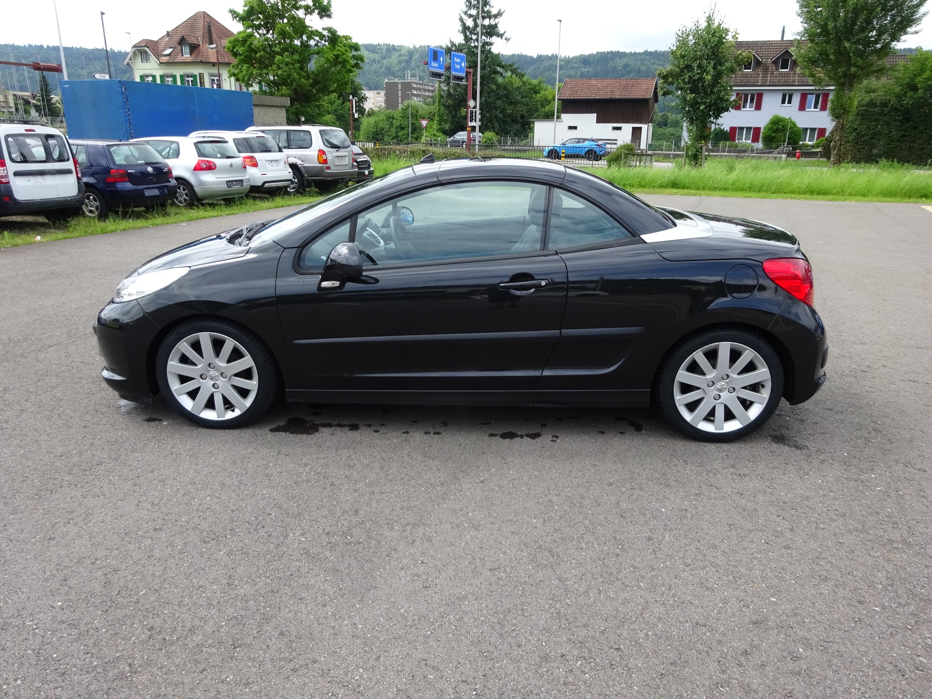 PEUGEOT 207 CC 1.6 16V Turbo Sport-image-12