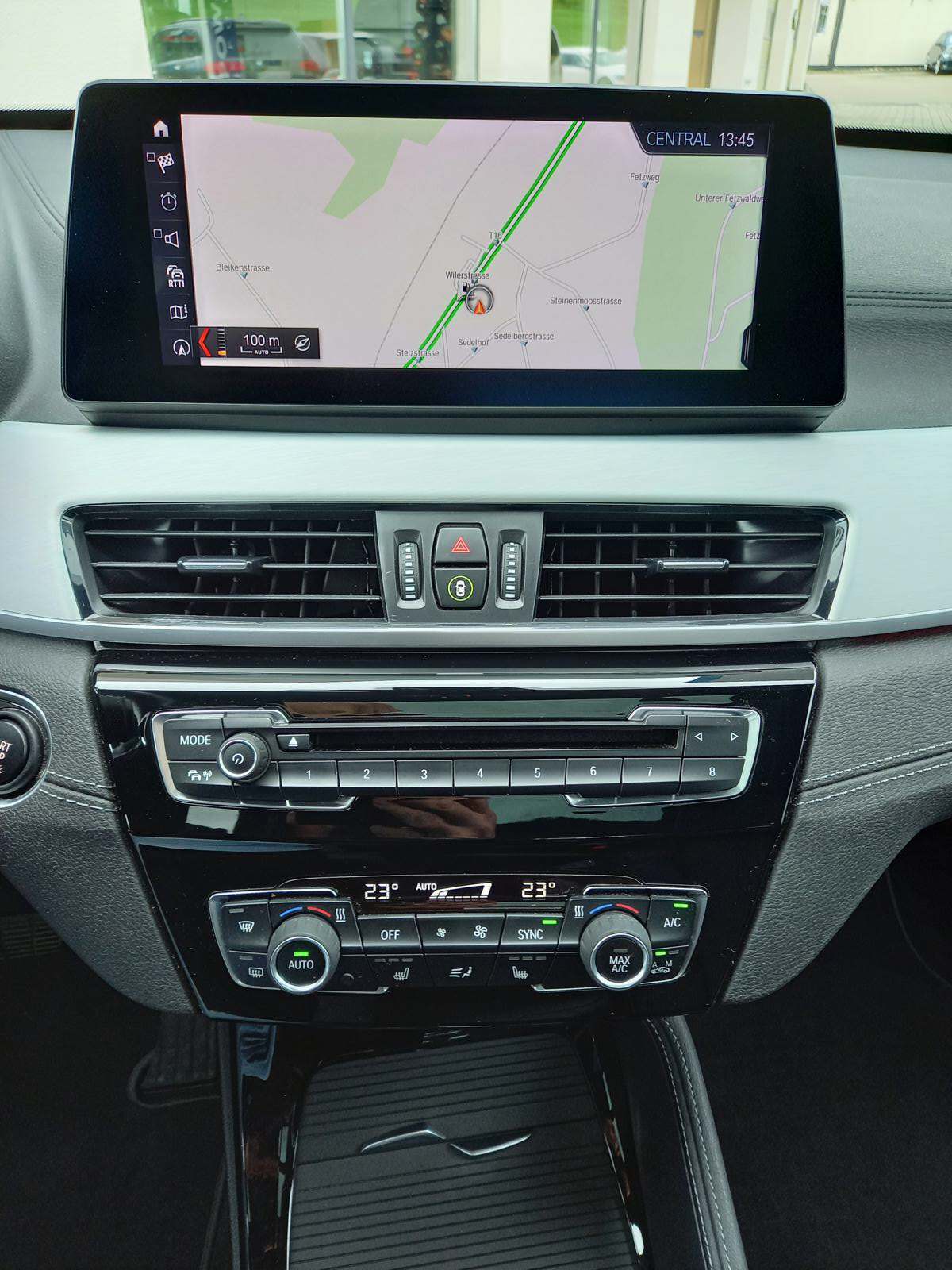 BMW X1 xDrive 25d xLine Steptronic-image-8