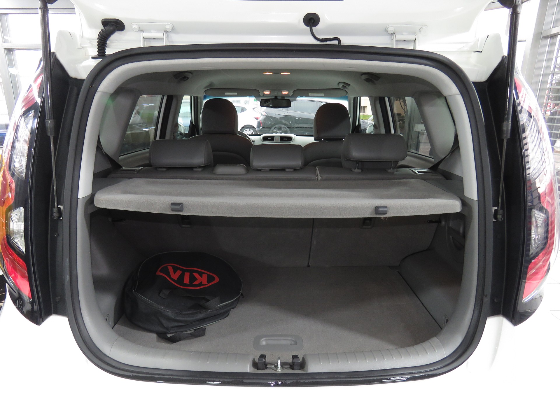 KIA Soul EV Style (Automat)-image-9