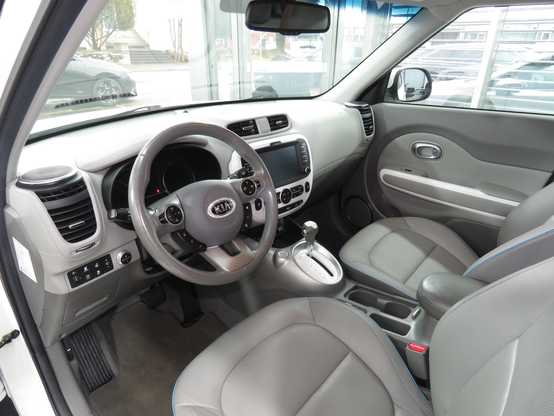 KIA Soul EV Style (Automat)-image-6