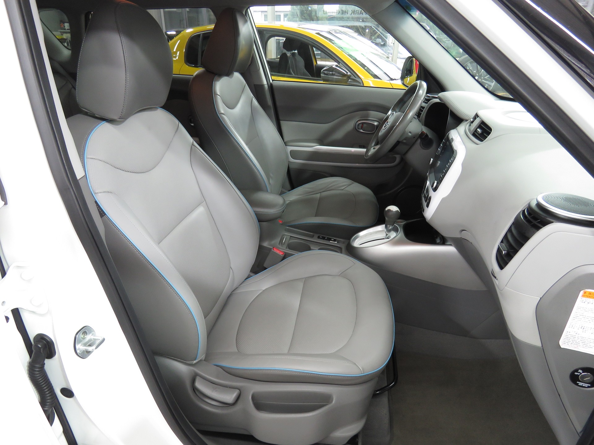 KIA Soul EV Style (Automat)-image-11