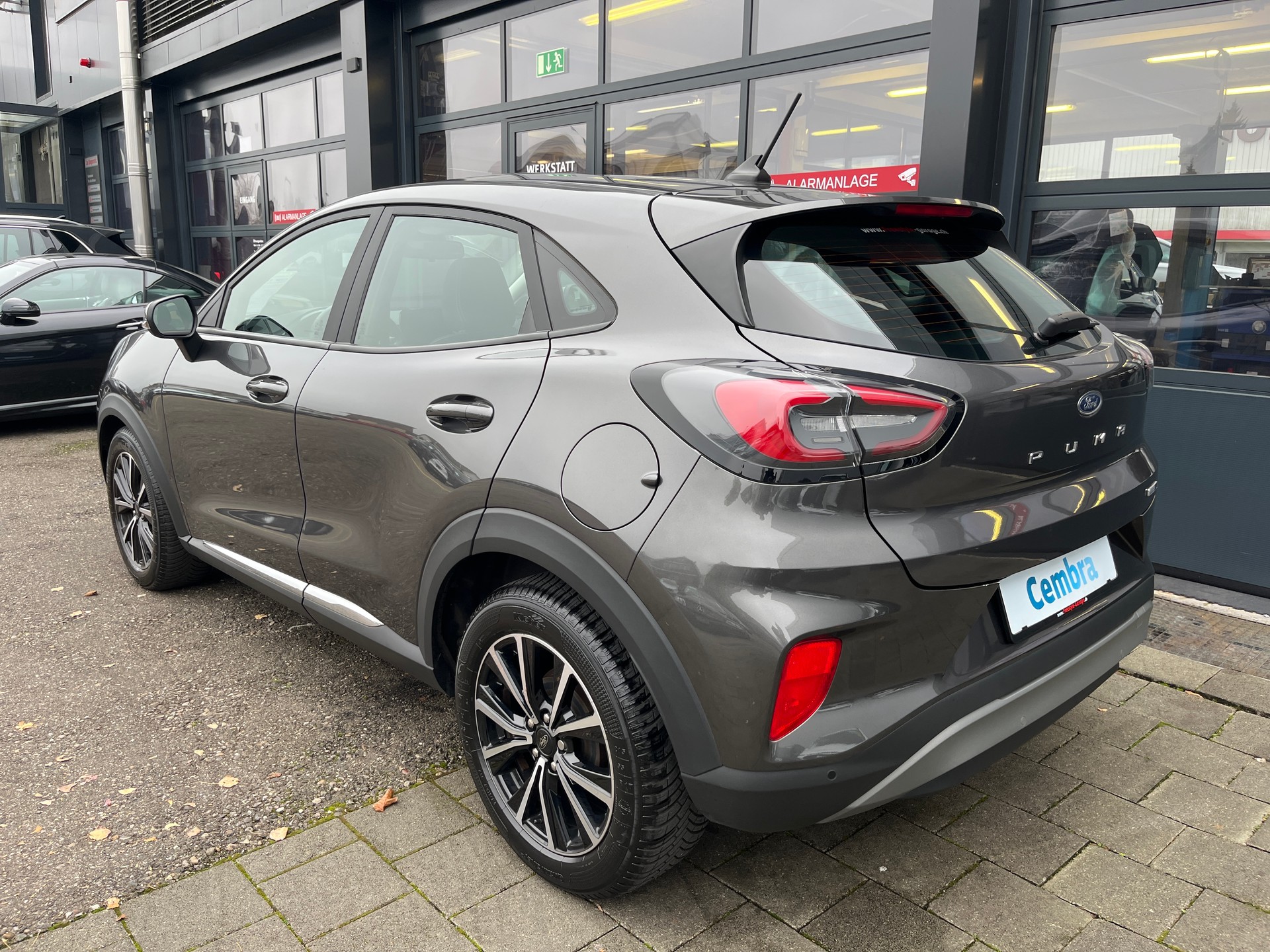 FORD Puma 1.0 MHEV Titanium-showroom-element-3