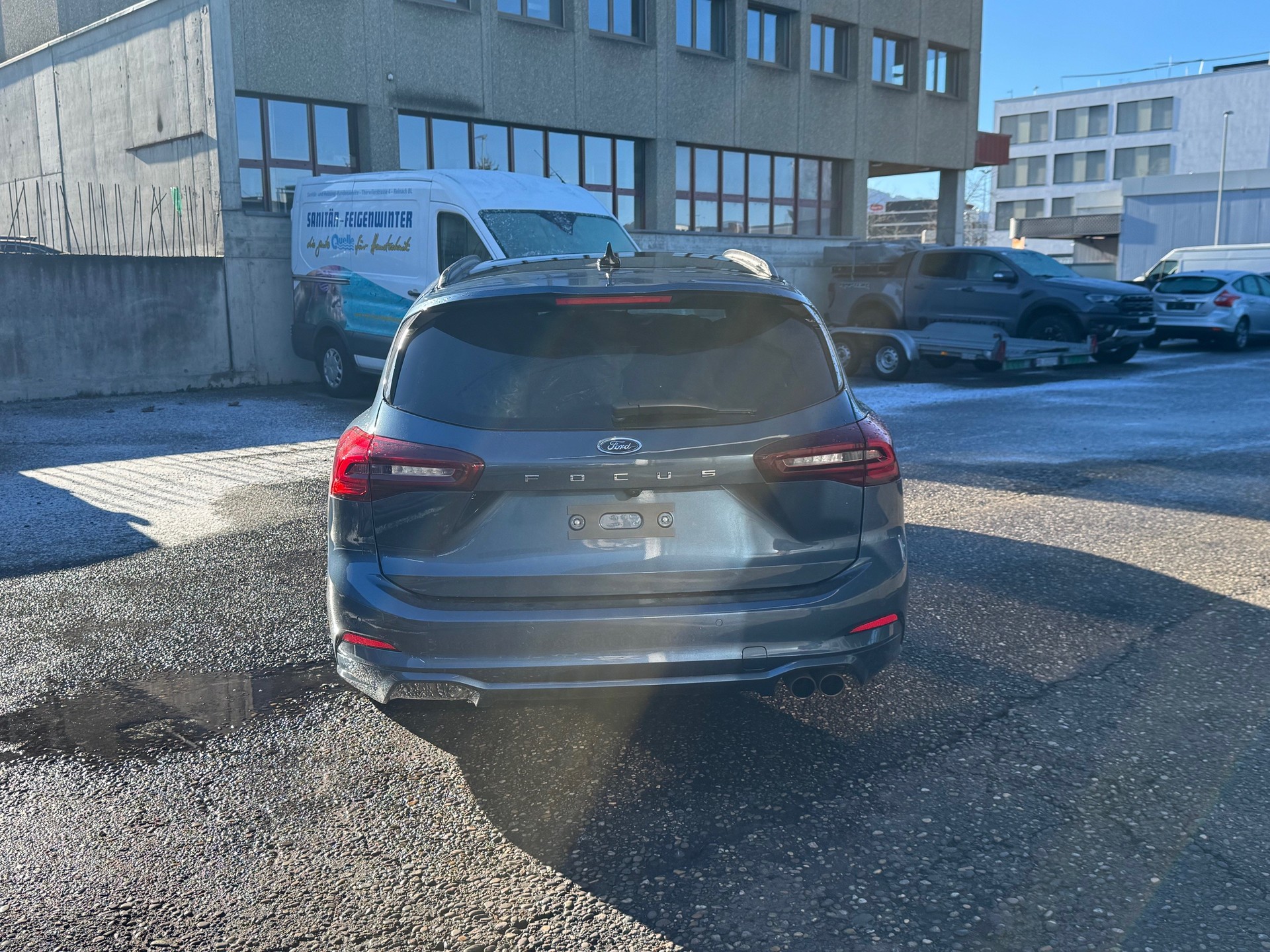 FORD Focus 1.0 SCTi ST-Line X-showroom-element-3