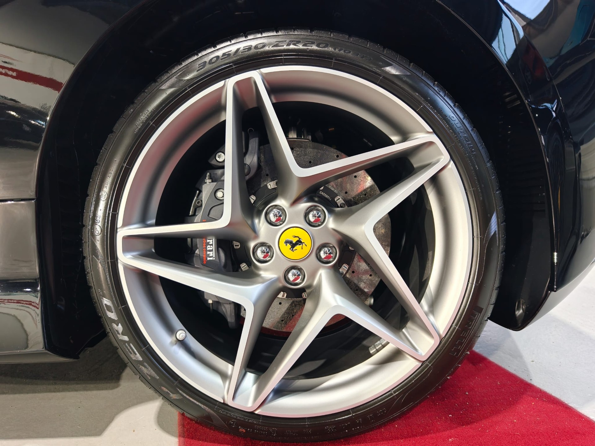 FERRARI F8 Spider-image-28