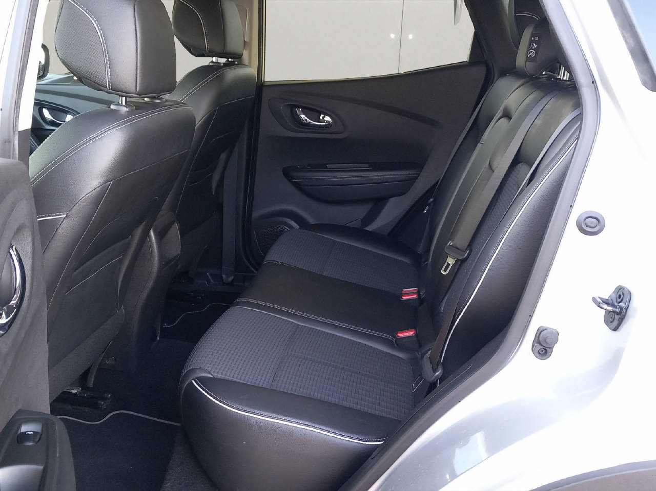 RENAULT Kadjar 1.2 TCe Intens EDC-image-9