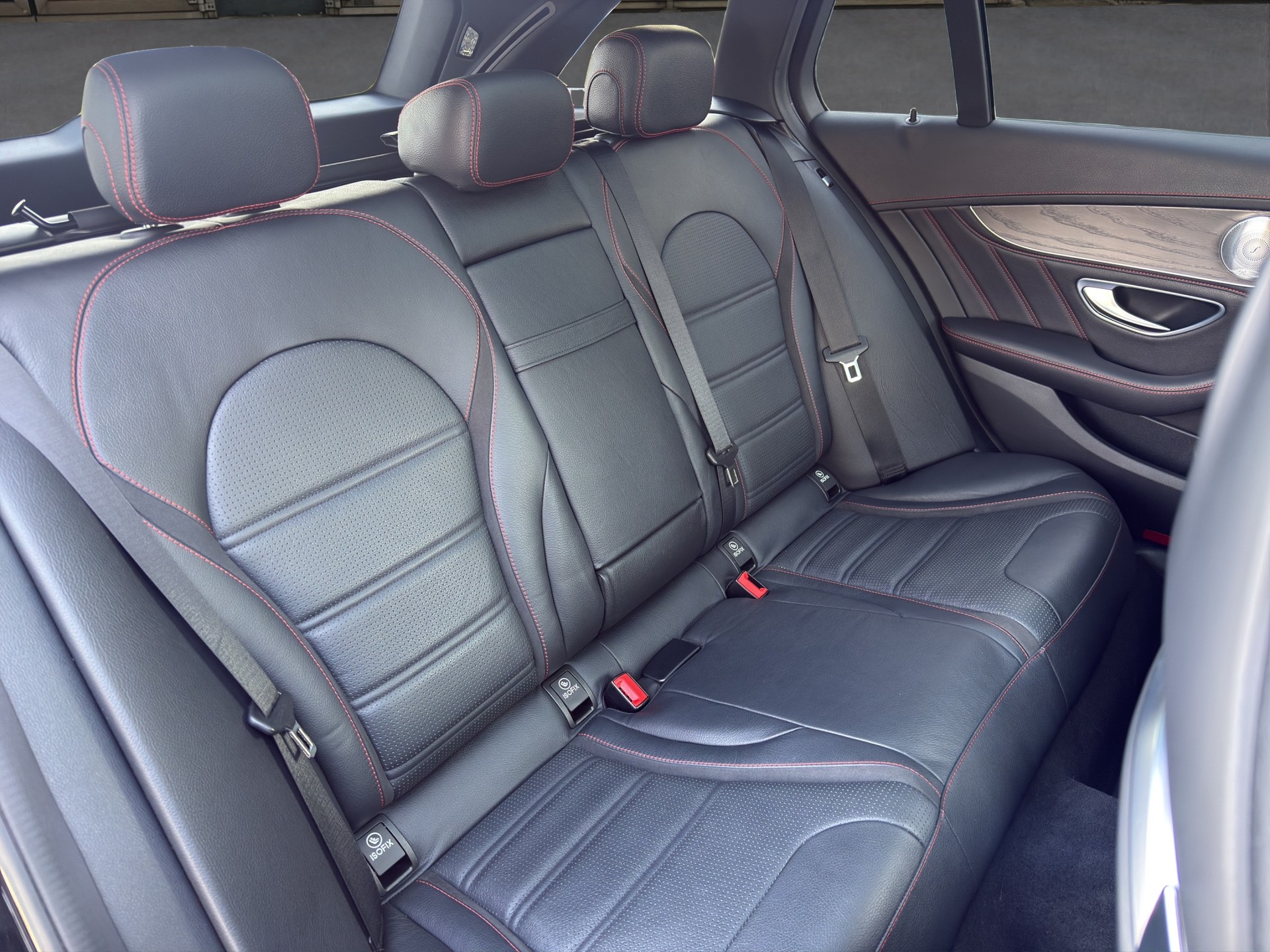 MERCEDES-BENZ C 450 AMG 4matic Kombi-image-13