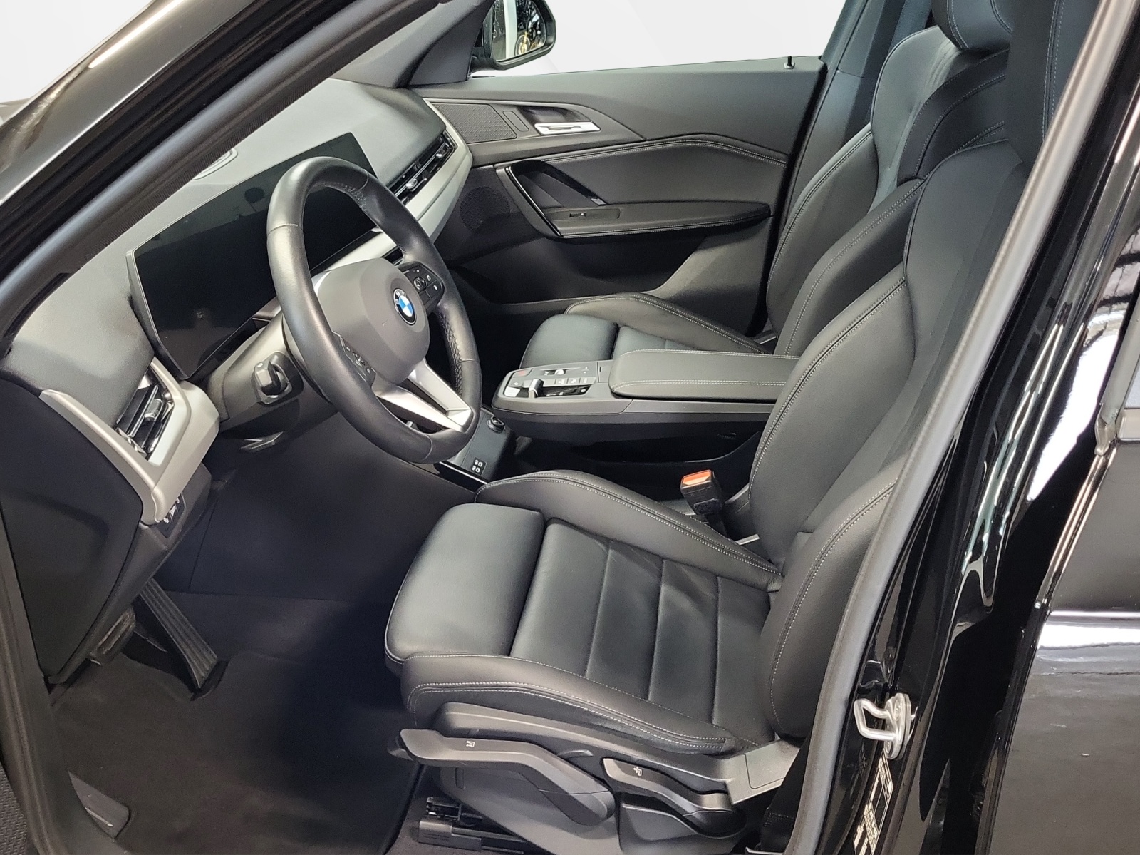 BMW X1 sDrive 18i-image-9