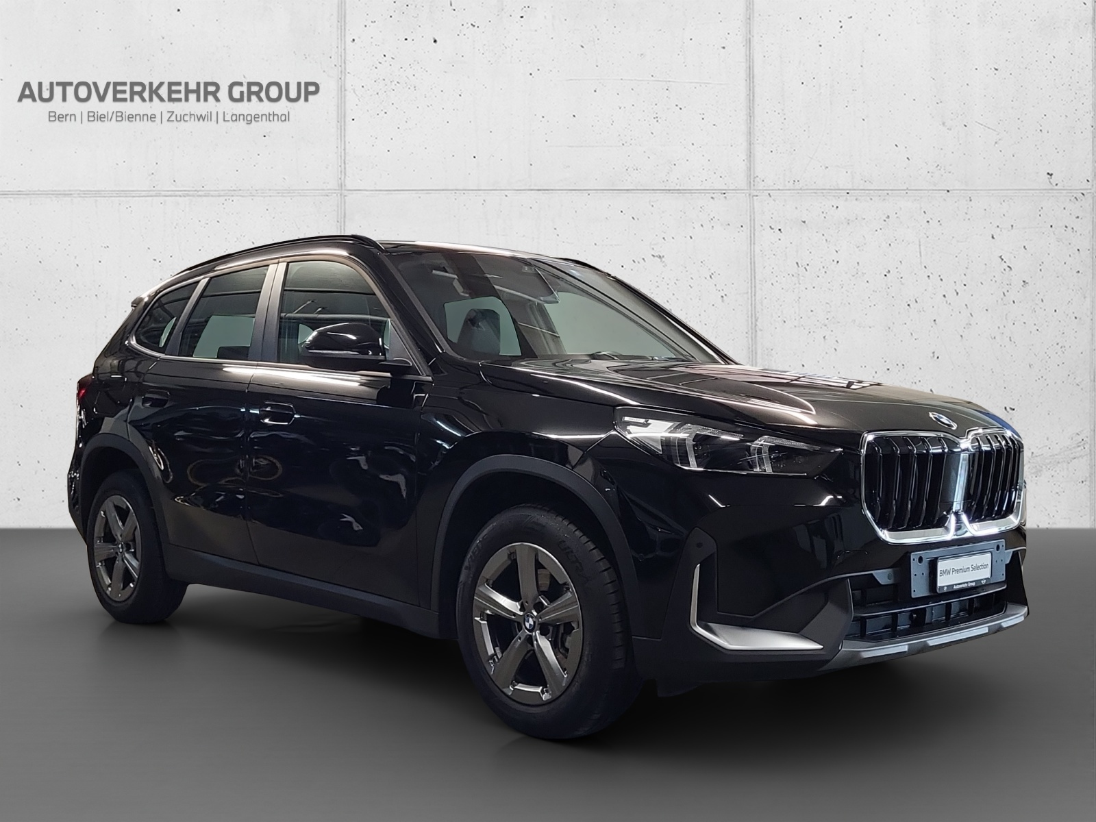 BMW X1 sDrive 18i-showroom-element-2